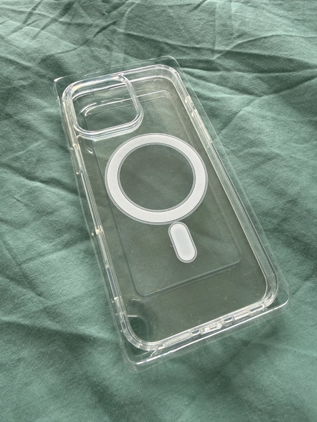 Clear Magnetic Phone Case for iPhone 16 Pro Max - photo 2