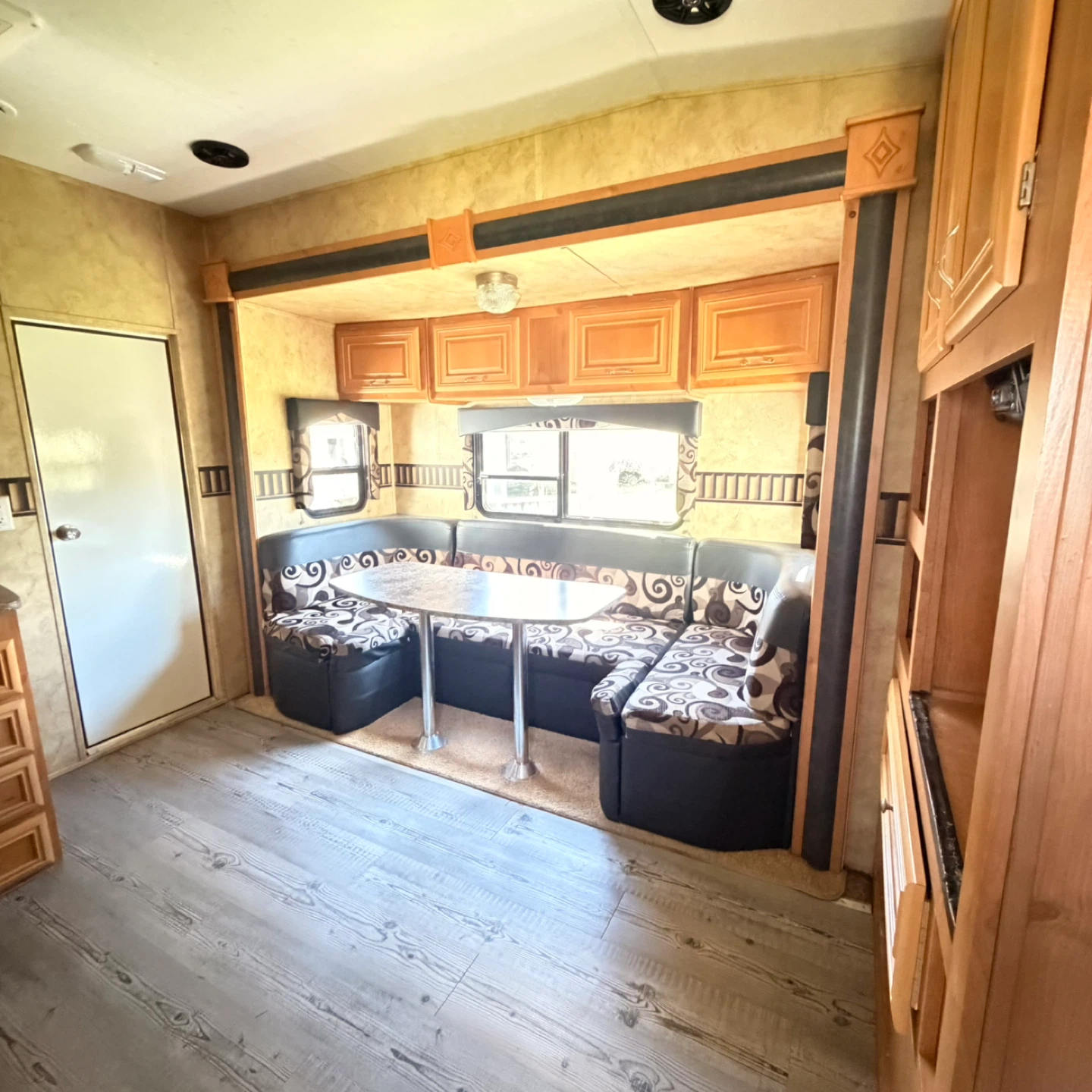 2008 Keystone Raptor Toy Hauler Travel Trailer - photo 3