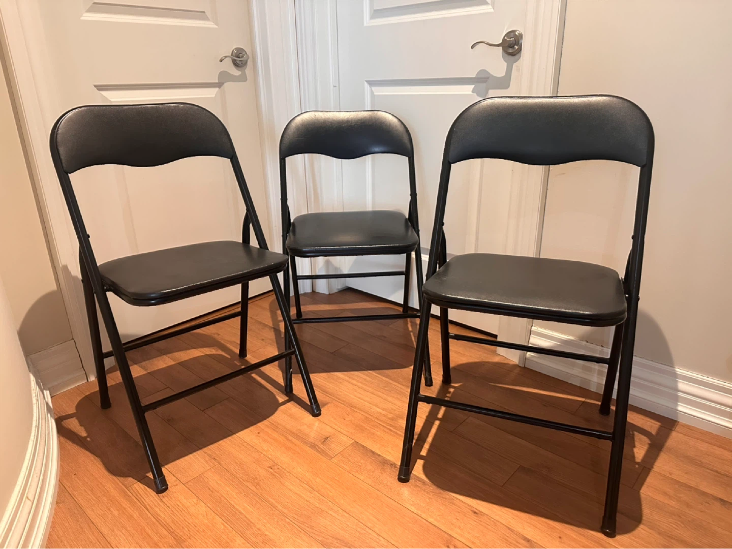 Set of 3 Black Folding Chairs - photo 3