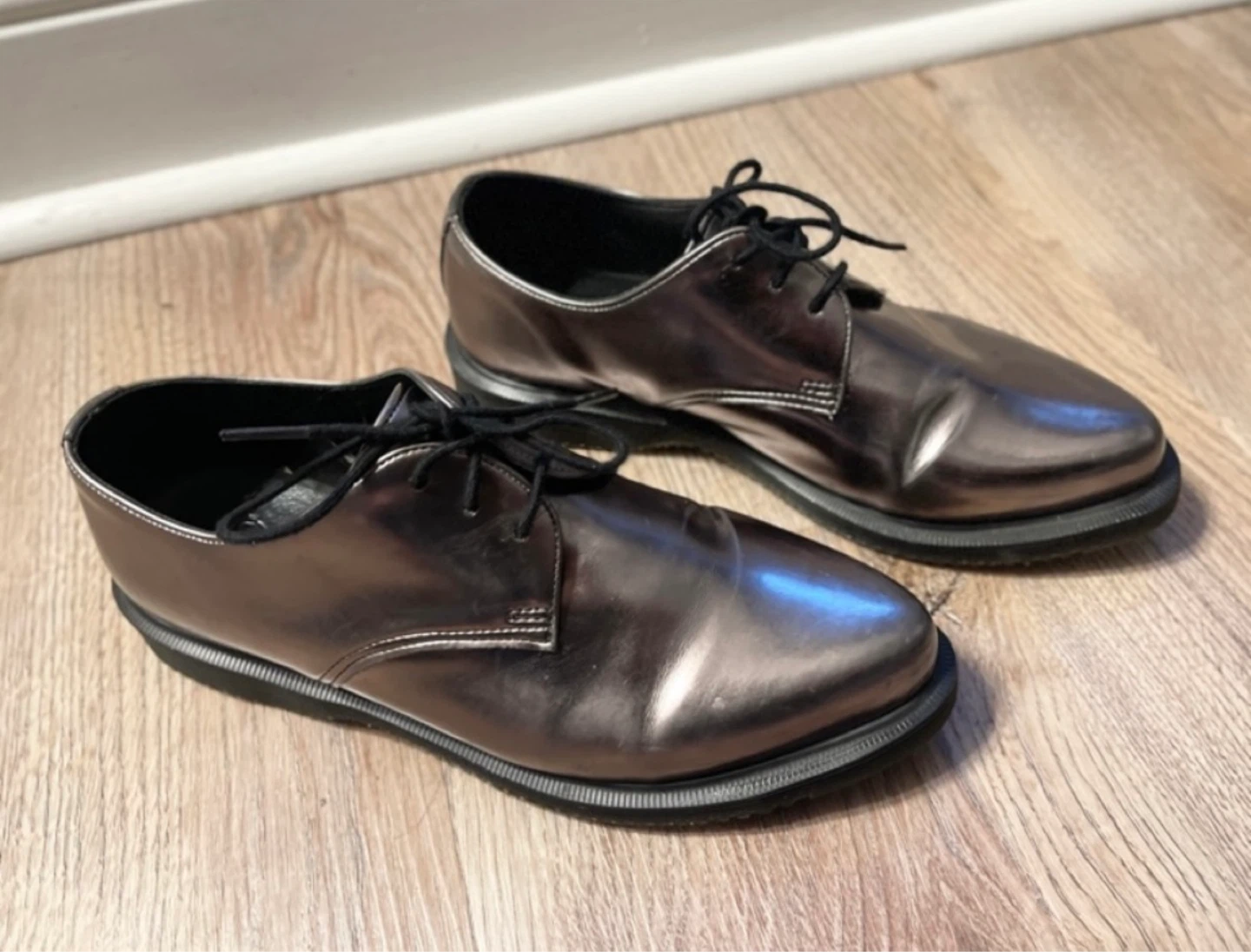 Dr. Martens Tanner Metallic Pewter Oxfords size EU 38 - photo 2