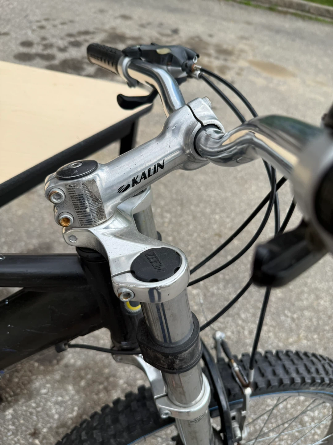 KALIN Black Full Suspension Mountain Bike