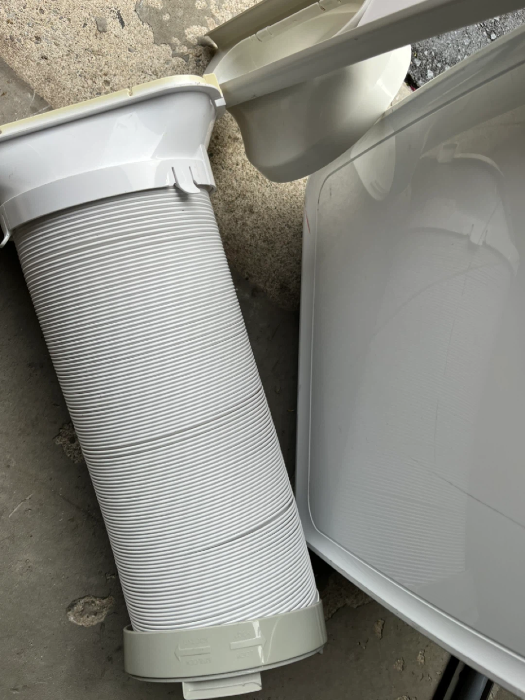 Insignia Portable Air Conditioner 100% full function - photo 2