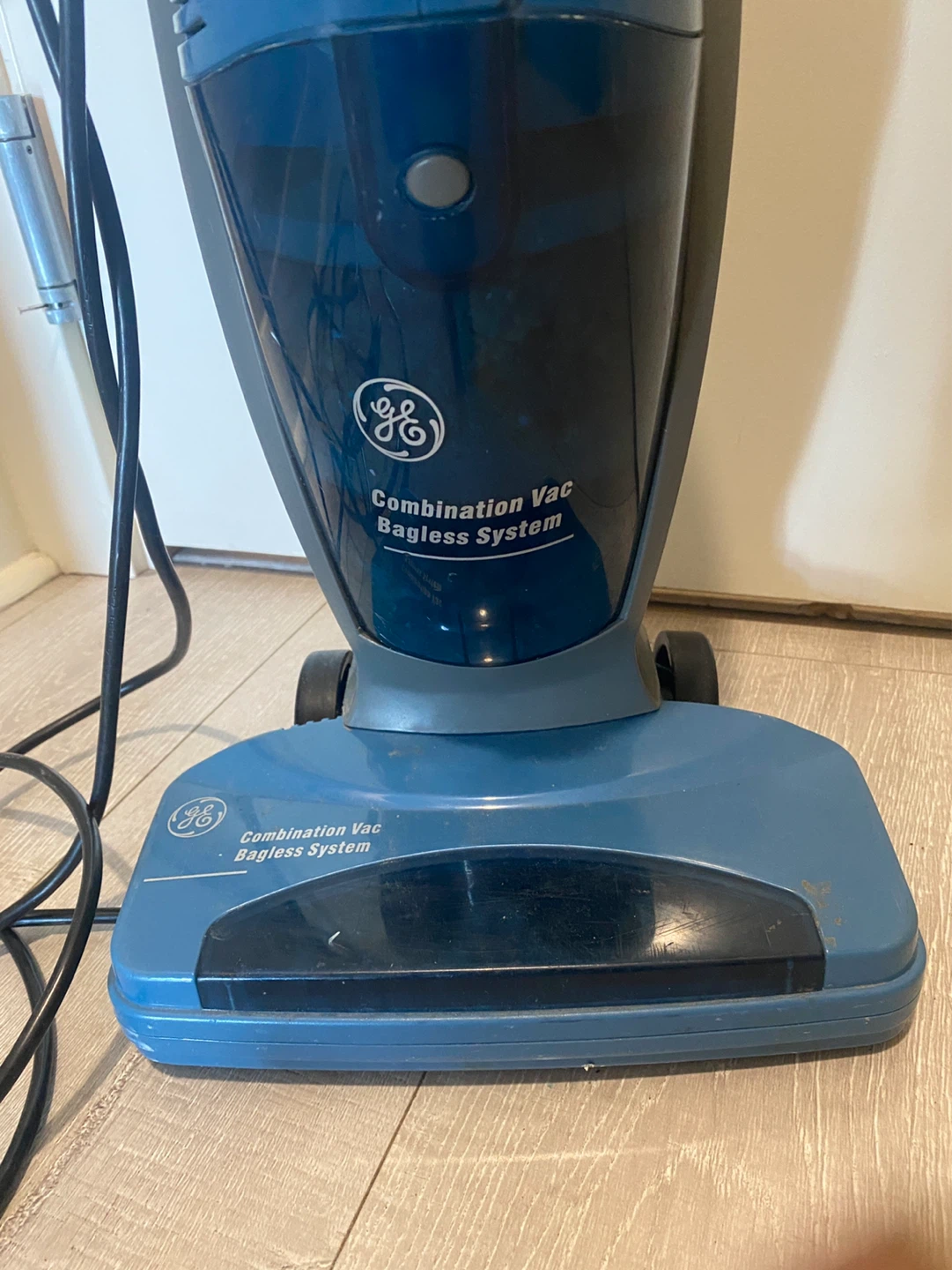 GE Combination Vac Bagless System - photo 2