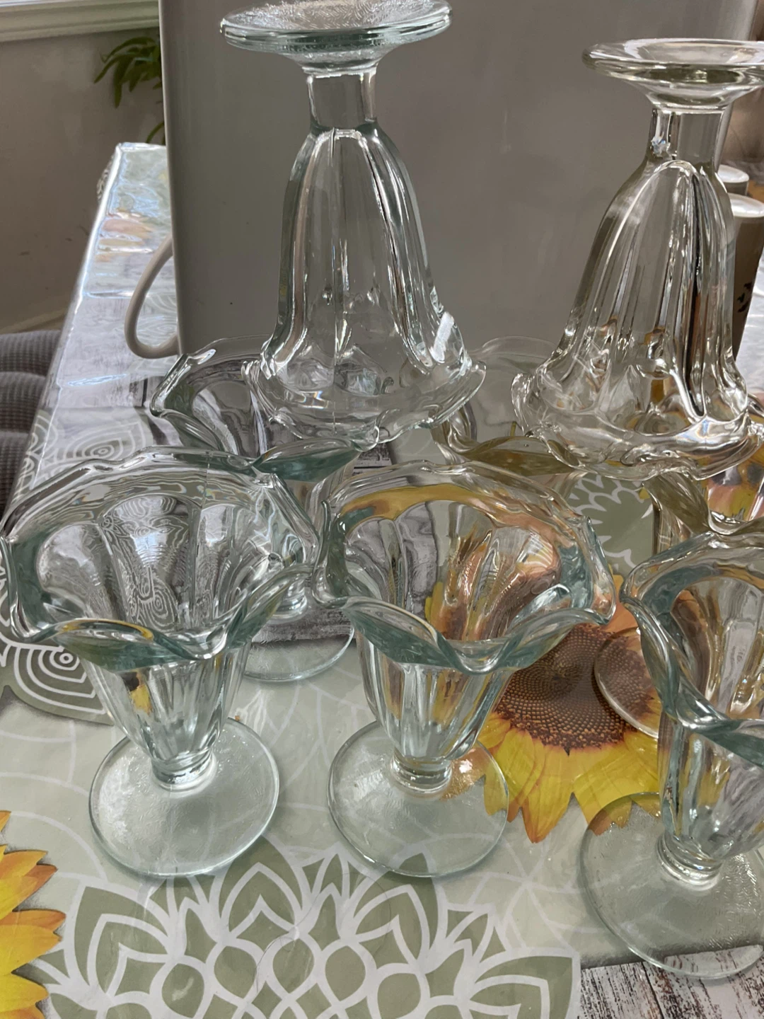 Set of 8glass sundae dishes