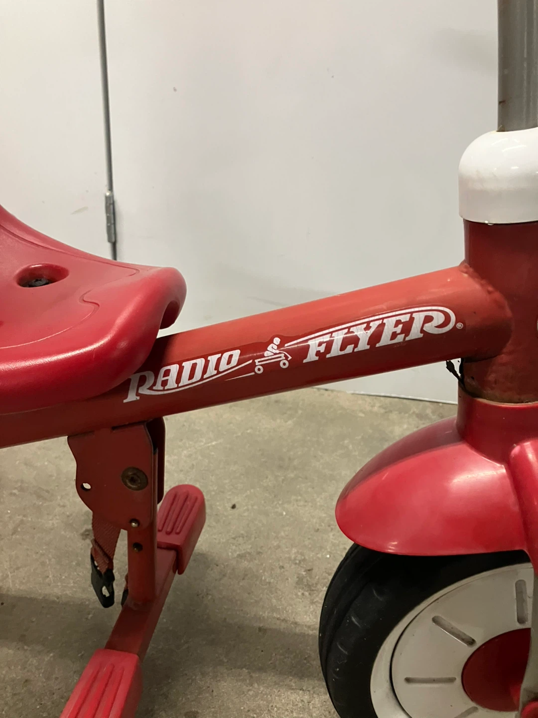 Radio Flyer Tricycle with Push Handle and Canopy - photo 4