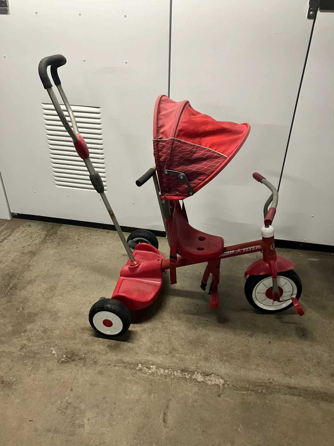 Radio Flyer Tricycle with Push Handle and Canopy - photo 2