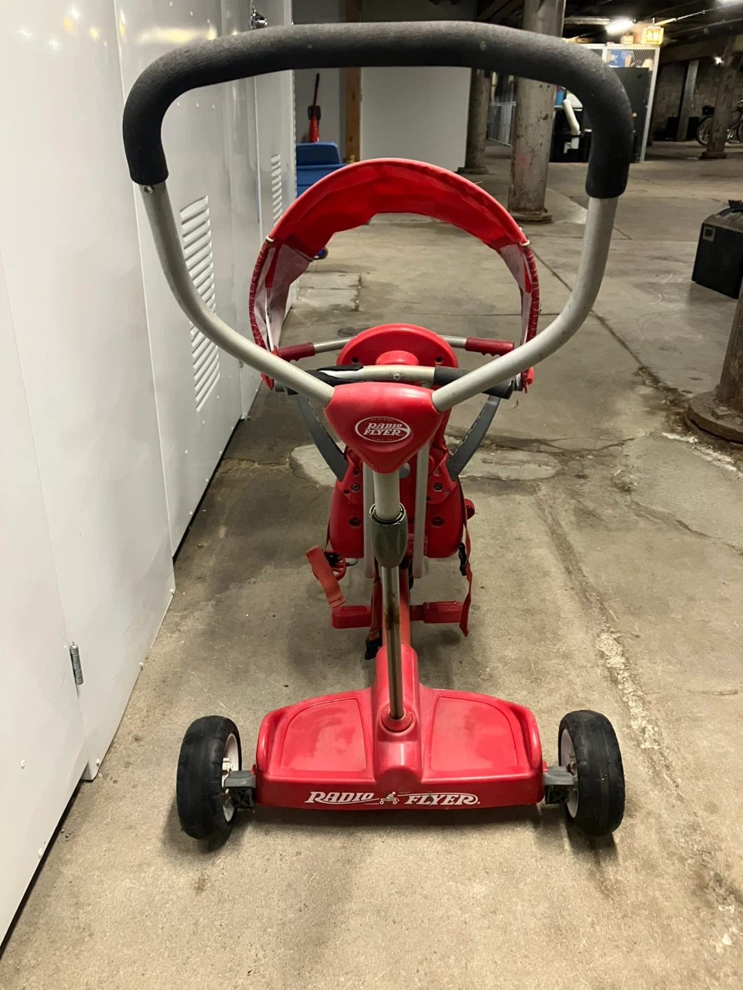 Radio Flyer Tricycle with Push Handle and Canopy - photo 5