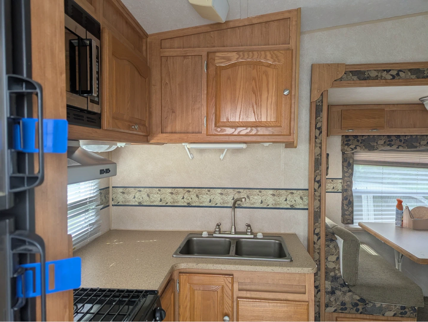 Flagstaff Classic Super Lite Fifth Wheel Trailer - photo 3