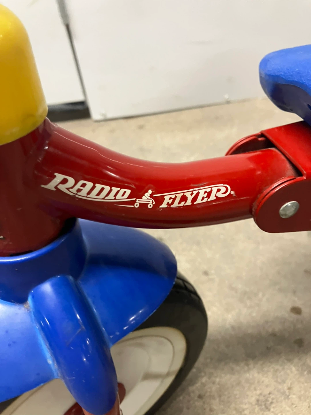 Radio Flyer Fold 2 Go Trike - photo 2