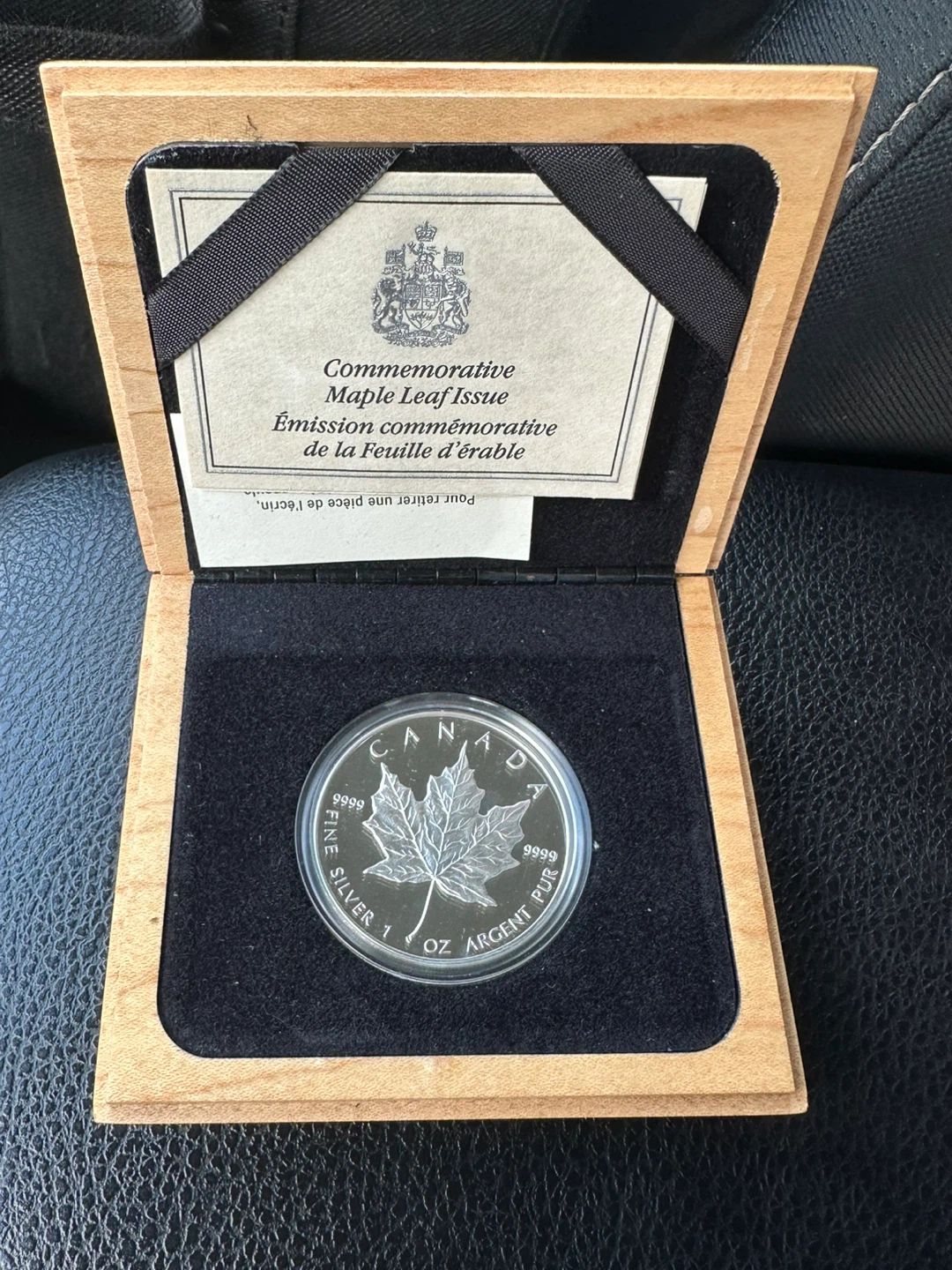 1979-1989 Commemorative Maple Leaf Silver Coin