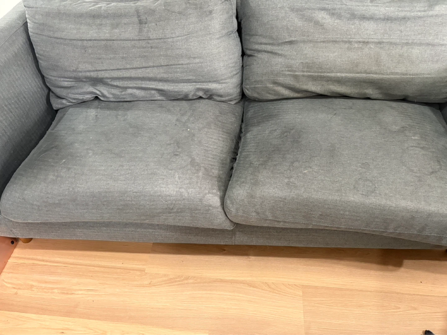 Couch - photo 2