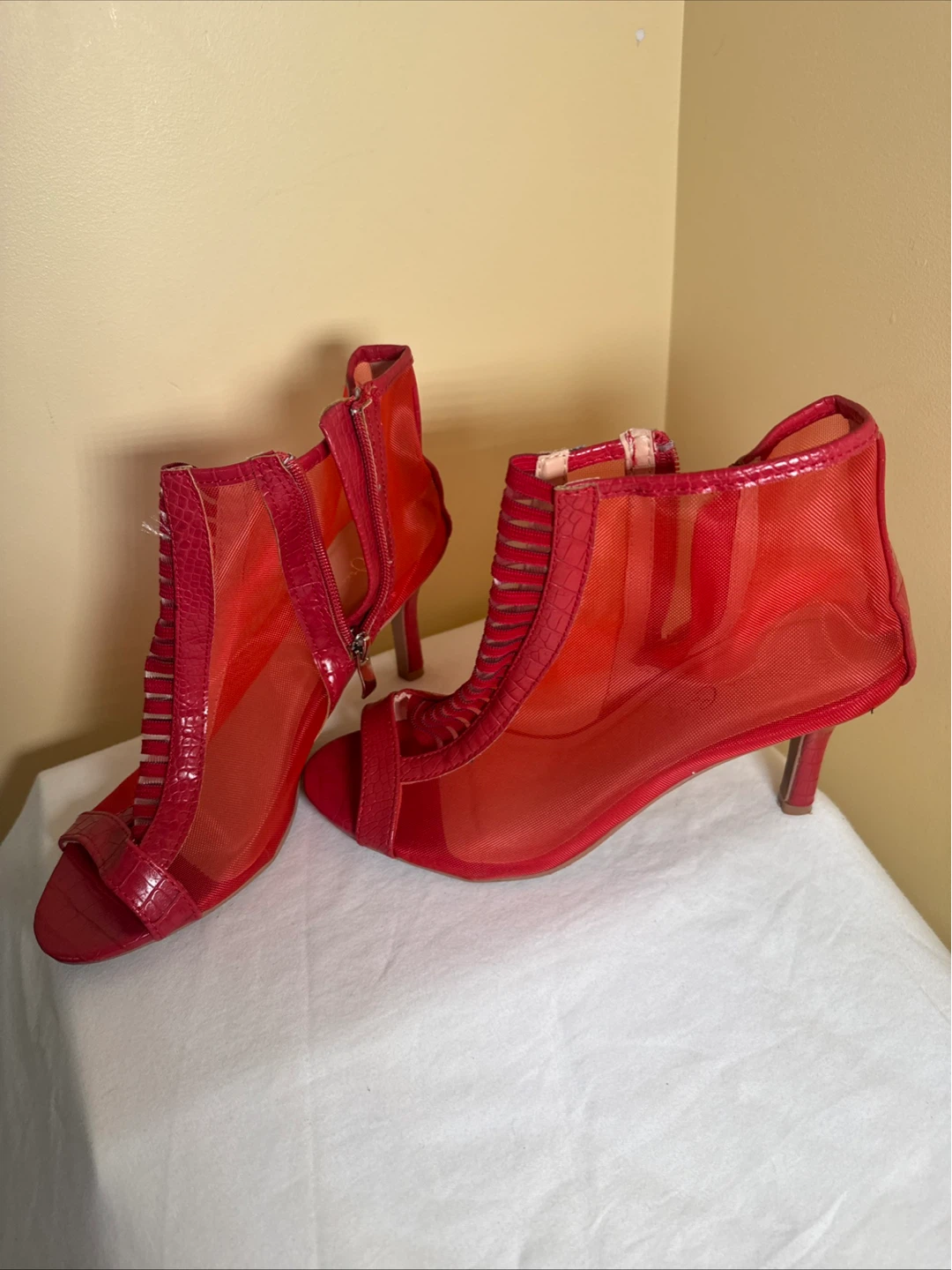 Madden Girl Womens Black Platform Heels - photo 5