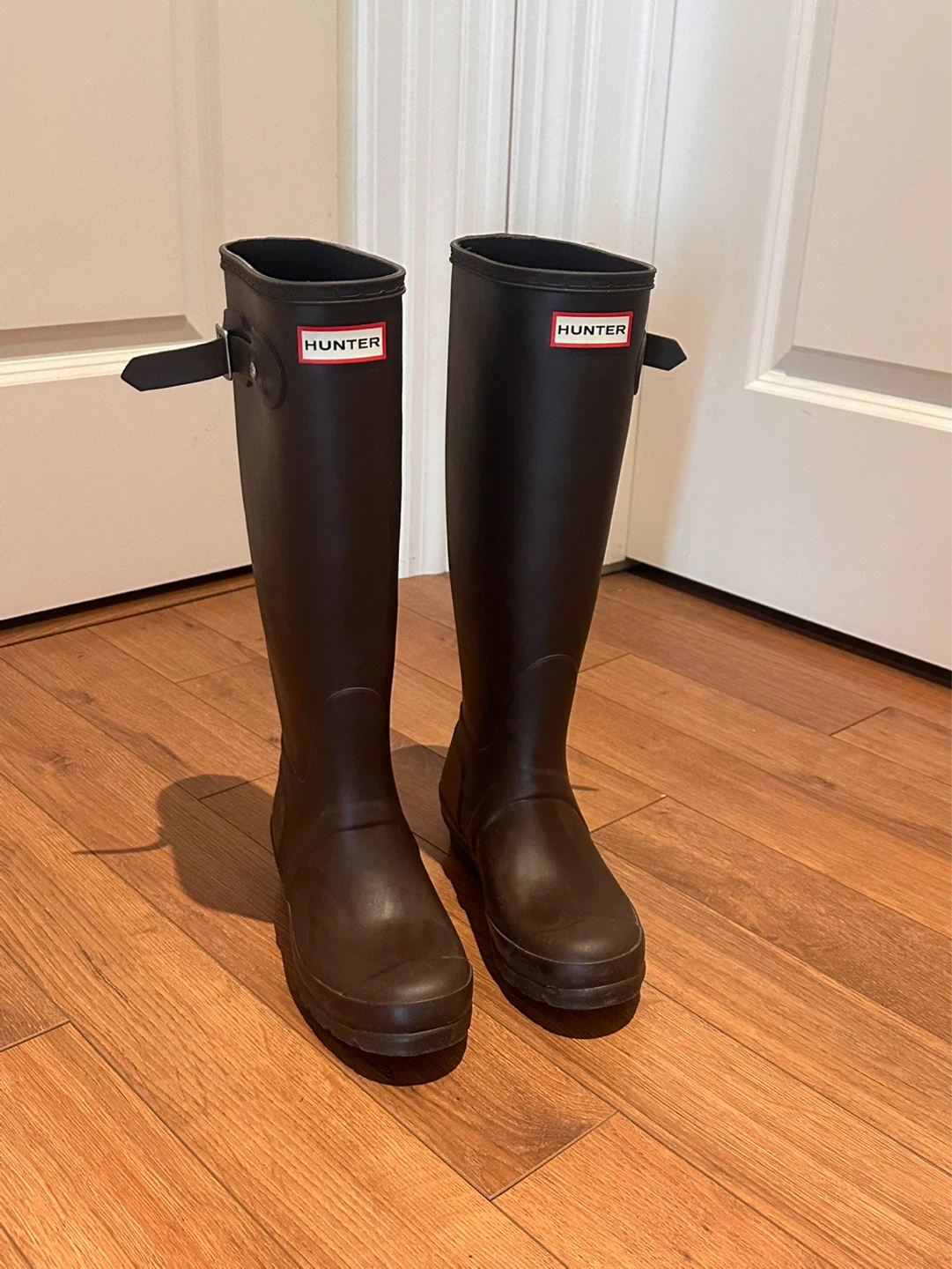 Hunter Tall Rain Boots Dark Brown Size US 6 / EU 37