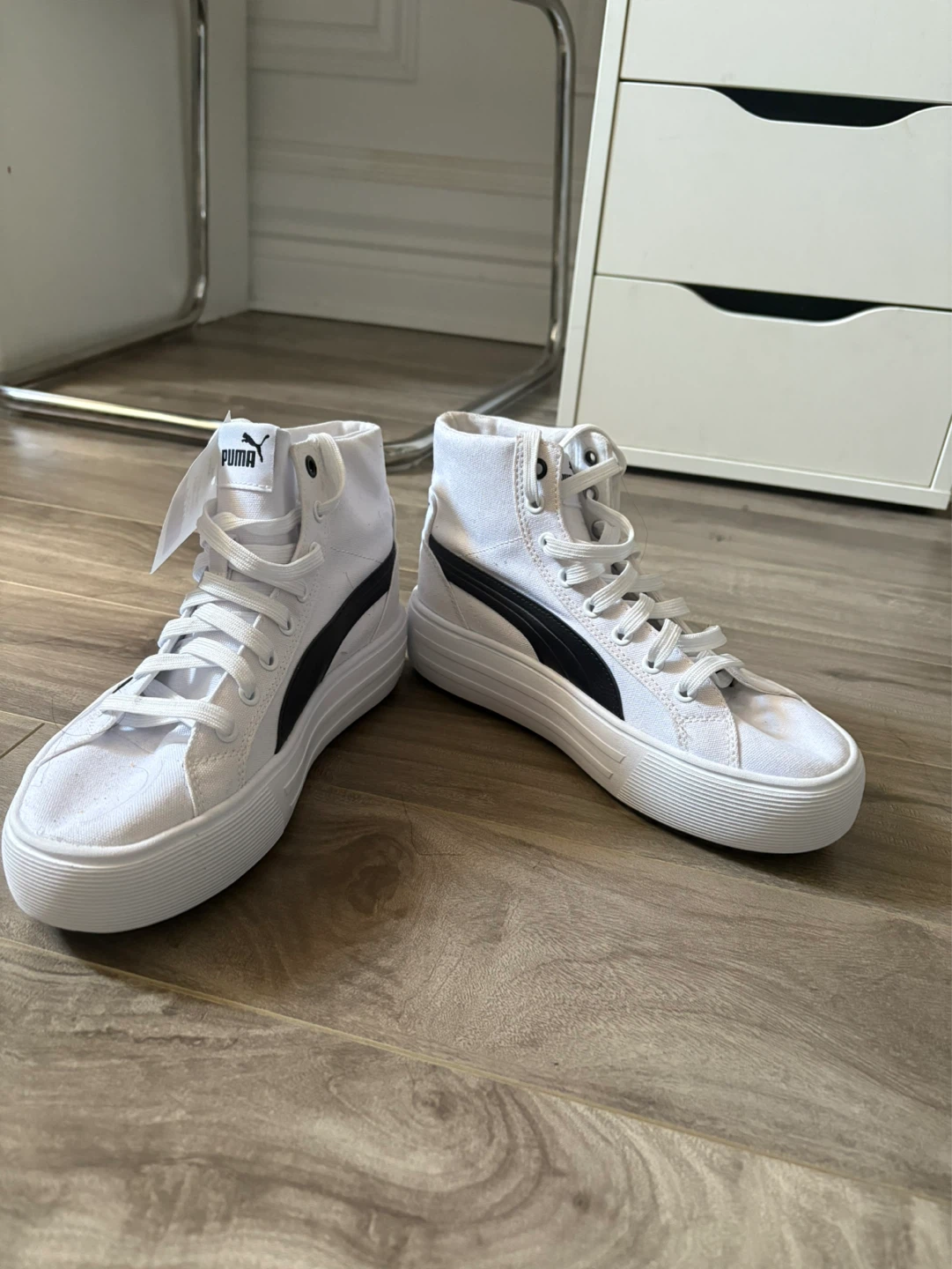 Puma White High Top Sneakers Brand New - photo 4