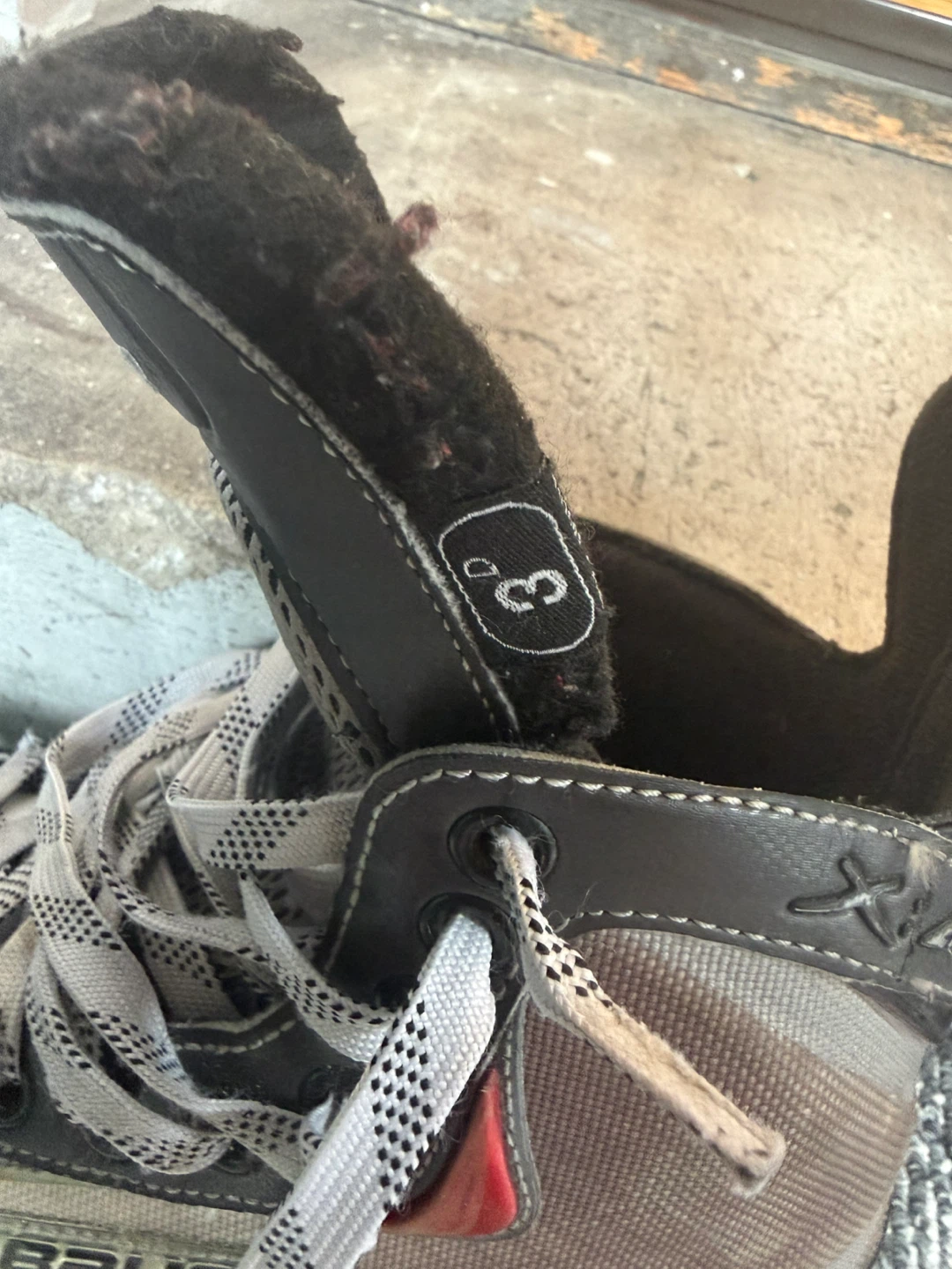 Bauer Vapor Hockey Skates (used) - photo 2
