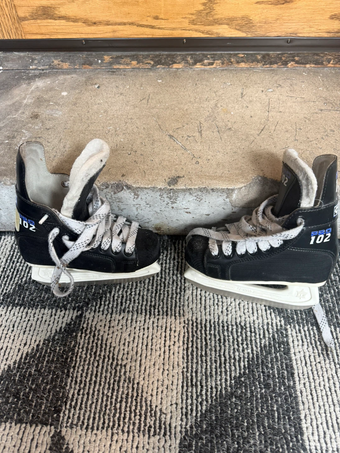 CCM Pro 102 Hockey Skates (used)