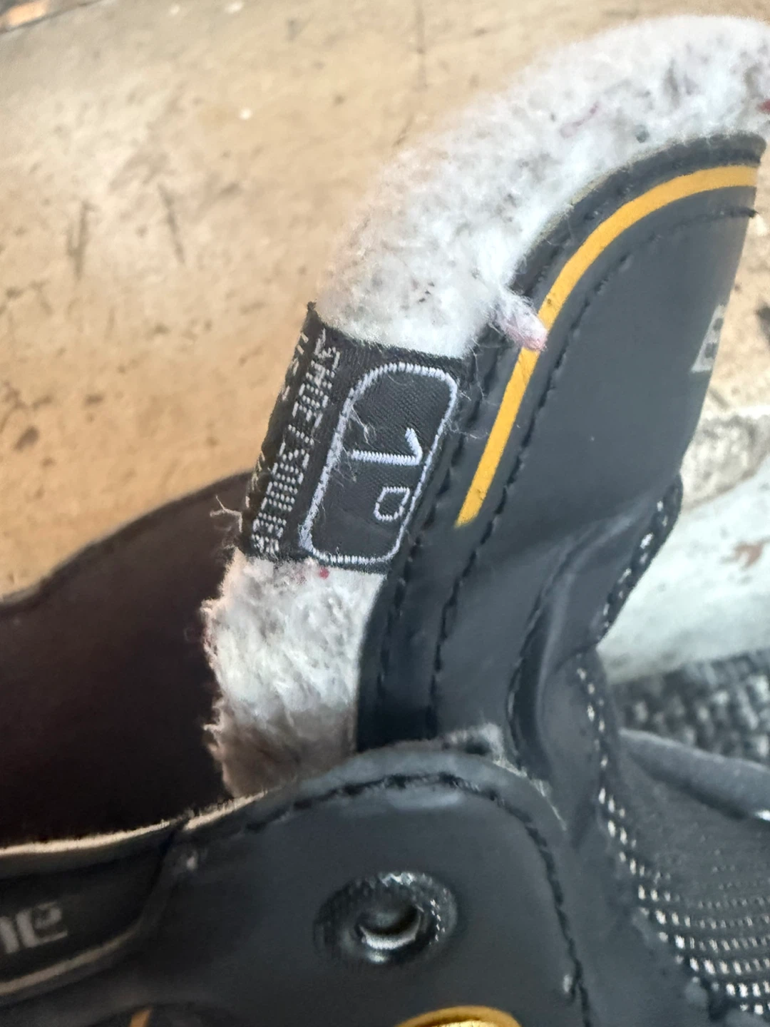 Bauer ONE.6 Hockey Skates (used) - photo 3
