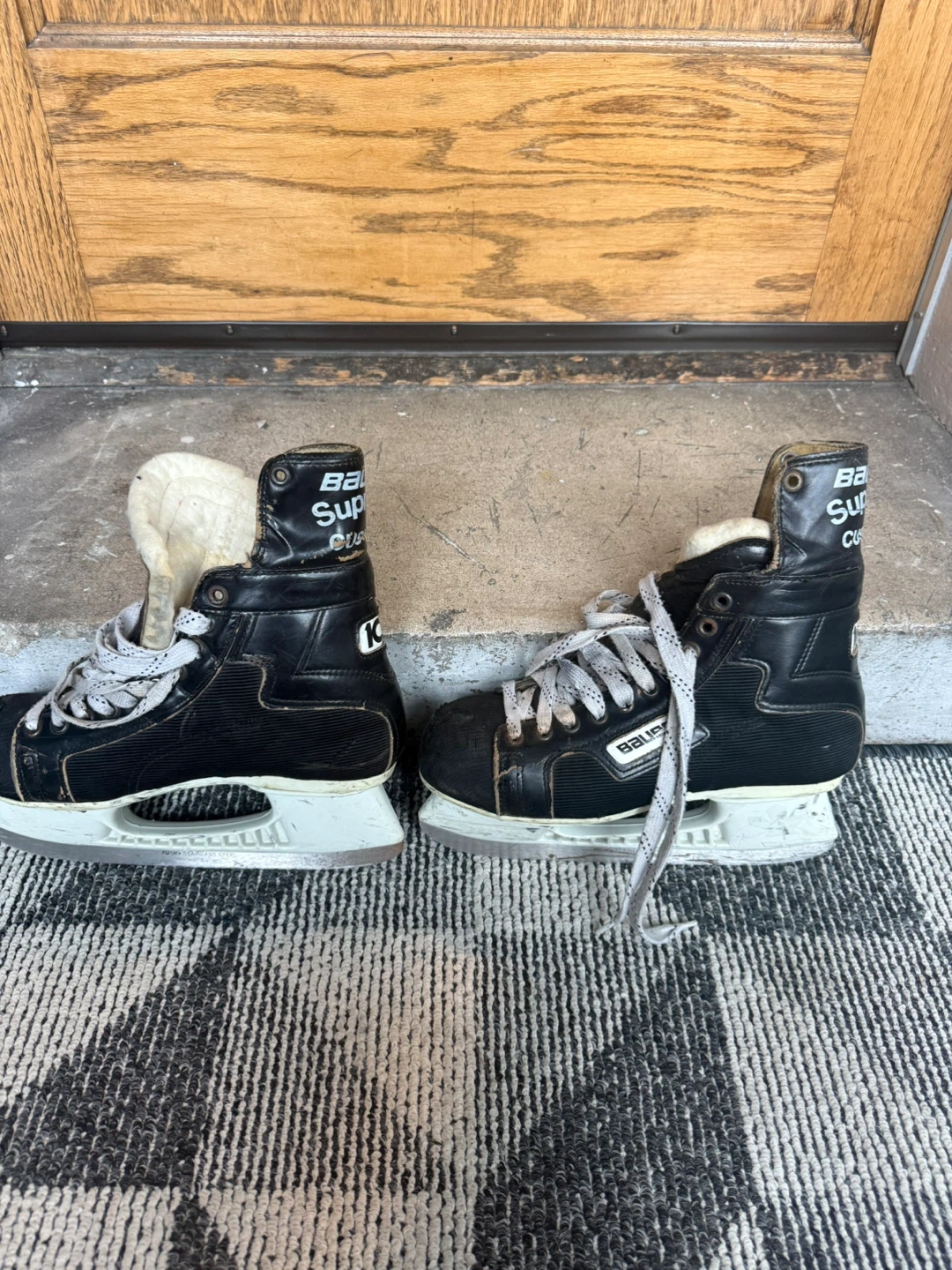 Bauer Supreme Custom Ice Skates (used) - photo 2