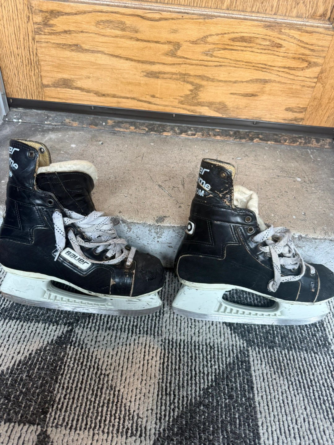 Bauer Supreme Custom Ice Skates (used)