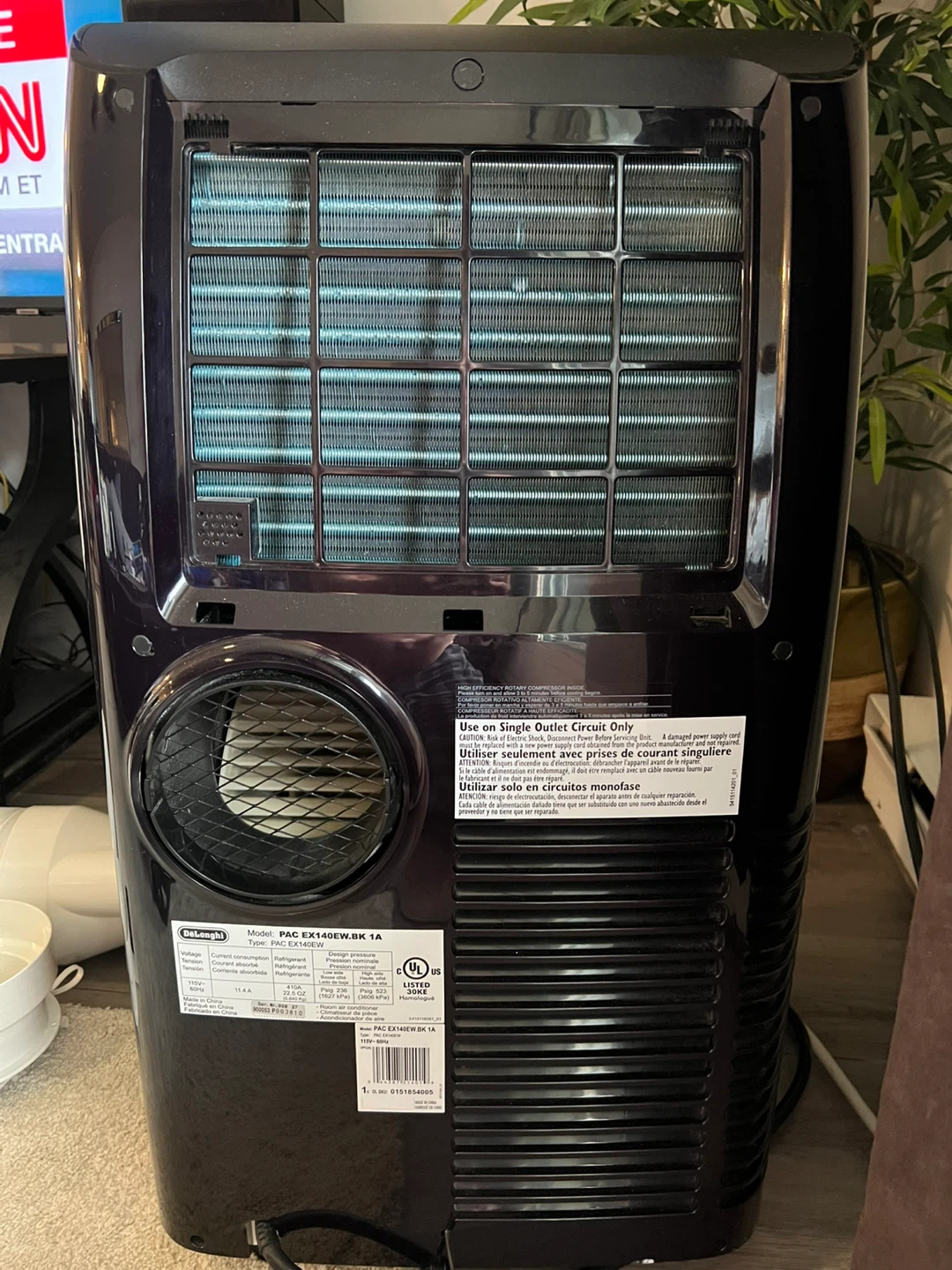 As new Delonghi 14,000btu with remote and accessories. - photo 4