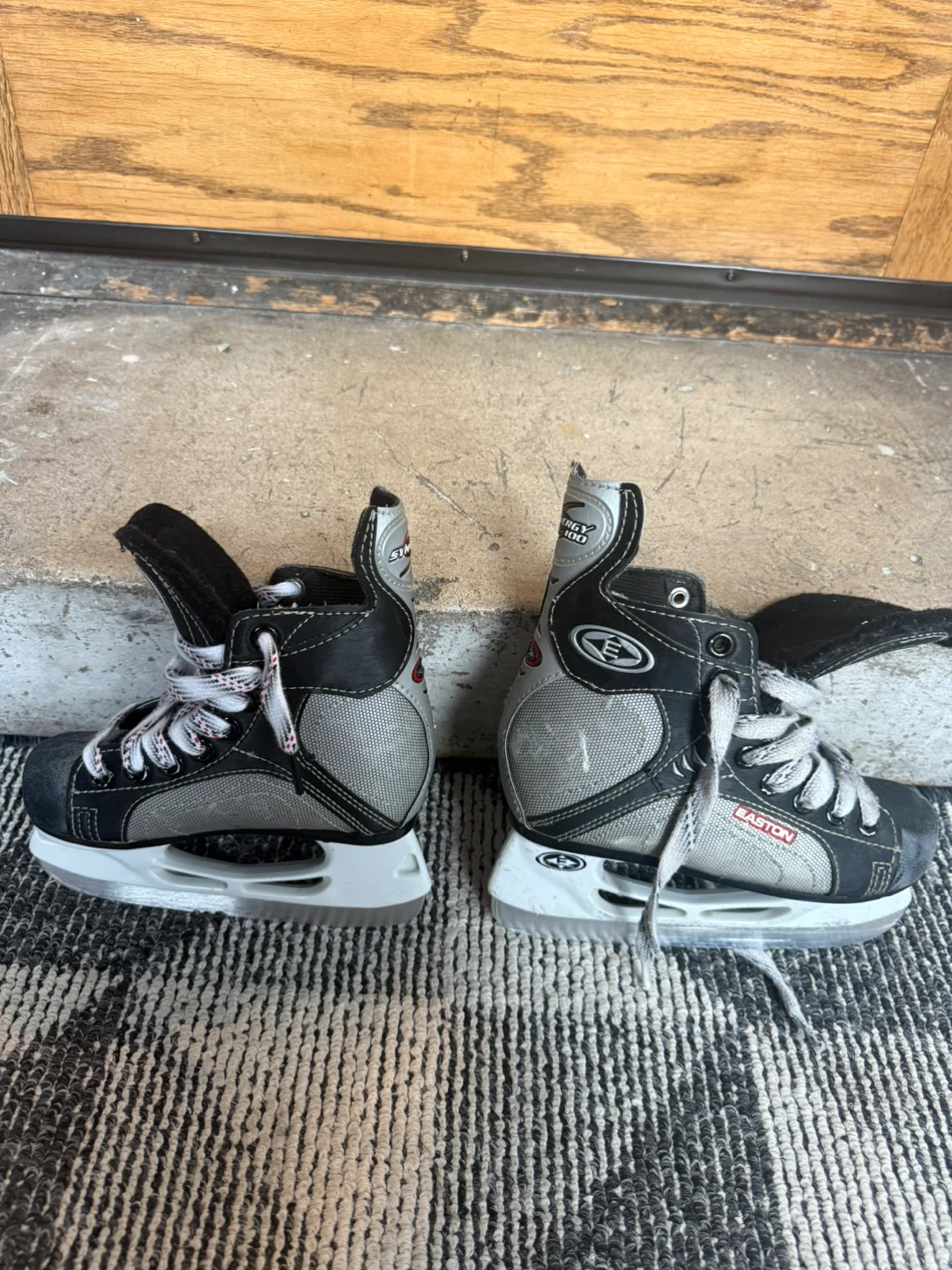 Easton Synergy 100 Hockey Skates - photo 2