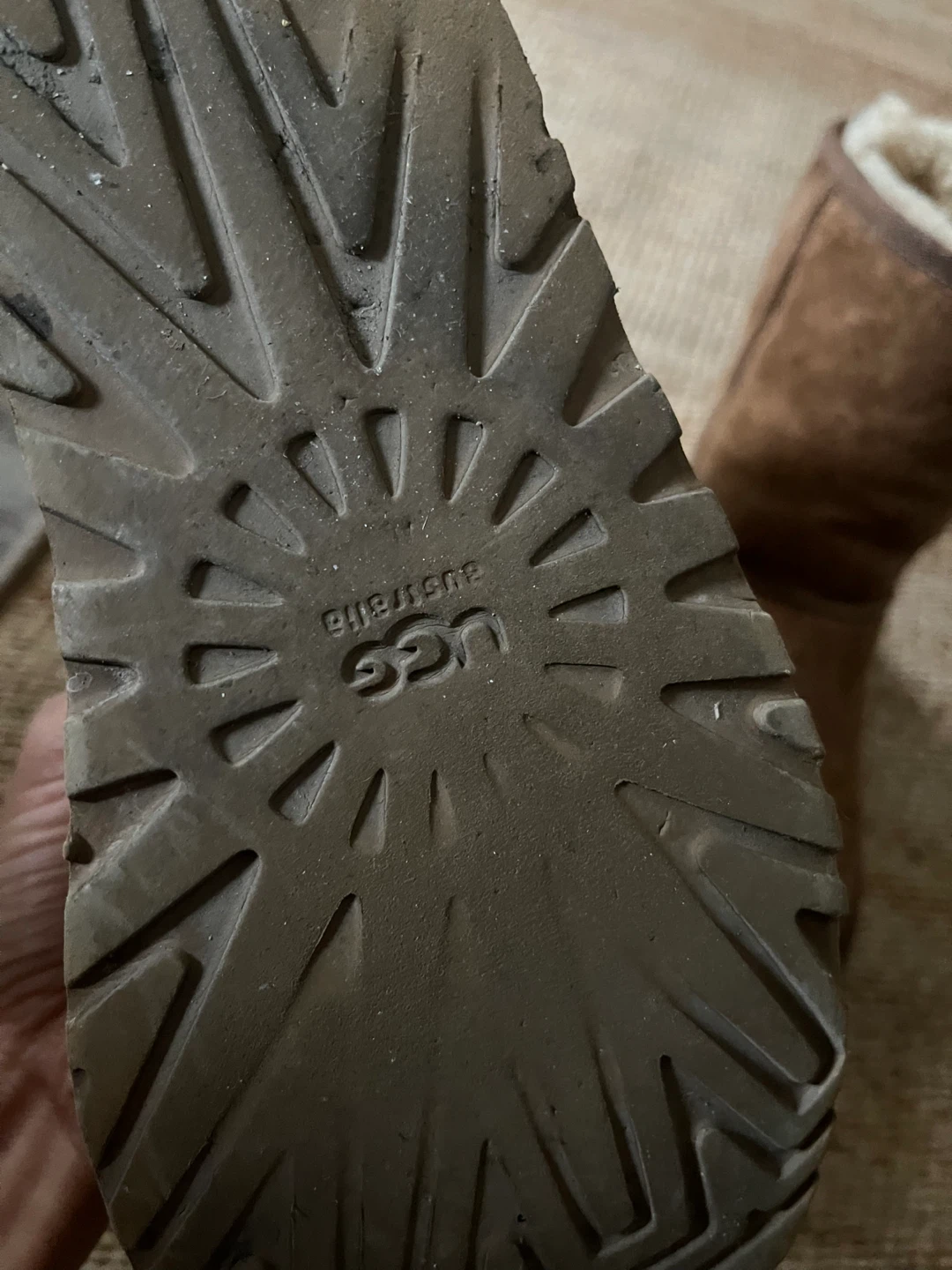 Beige UGG Original USA Boots – Size 7 (Fits Women’s 8) - photo 5