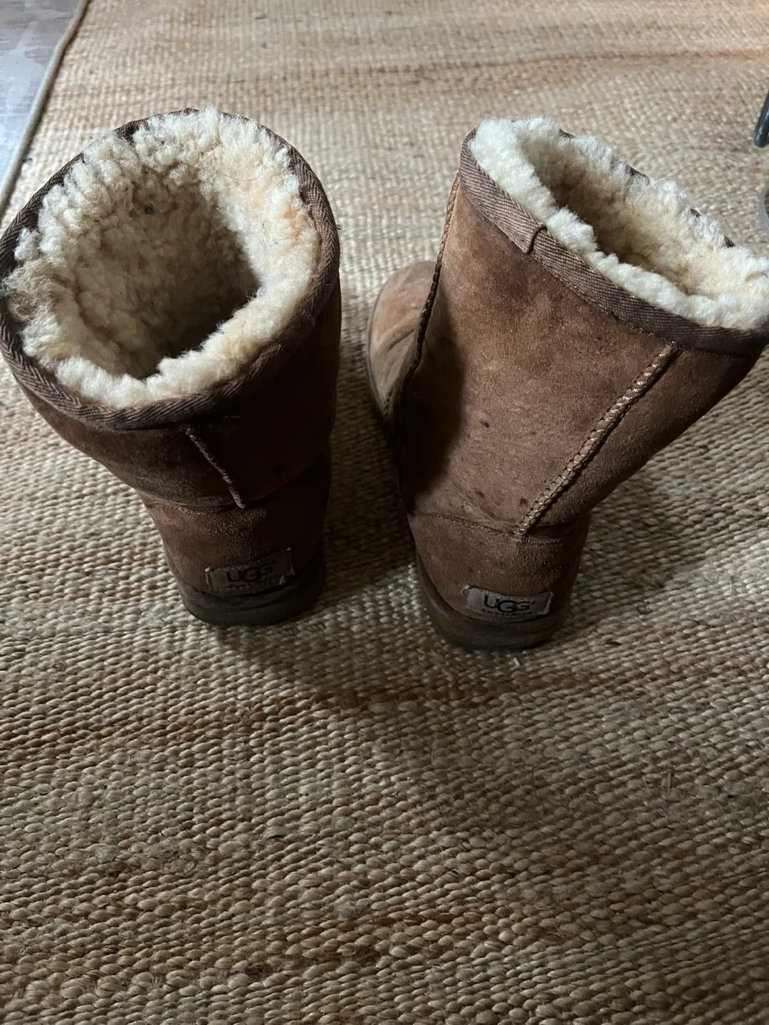 Beige UGG Original USA Boots – Size 7 (Fits Women’s 8) - photo 3