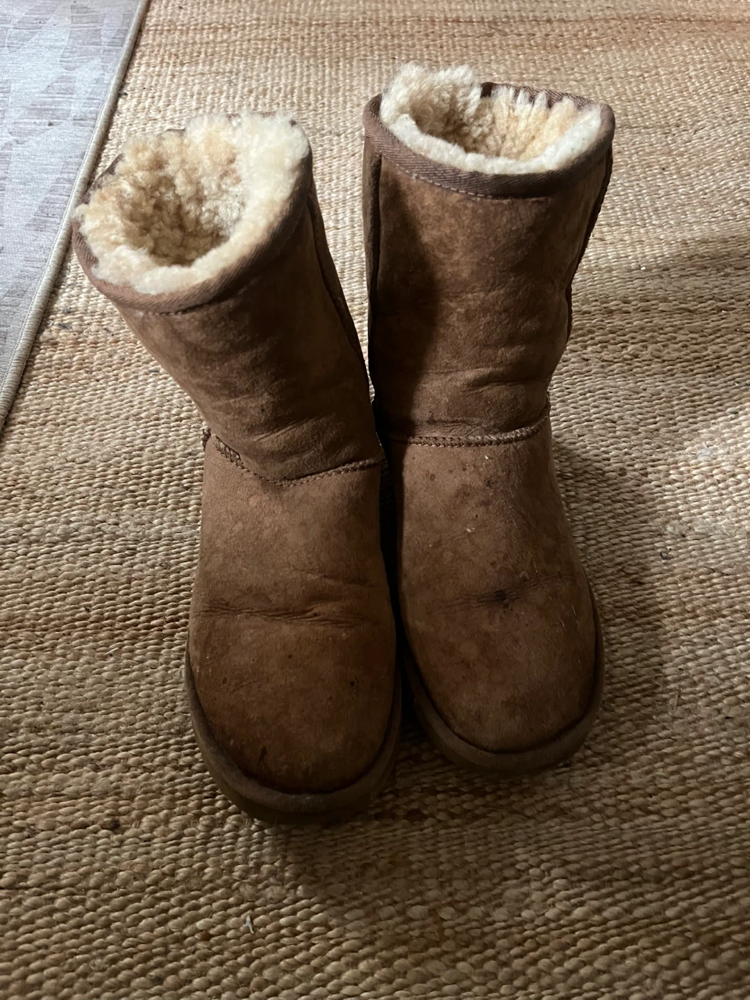 Beige UGG Original USA Boots – Size 7 (Fits Women’s 8) - photo 2