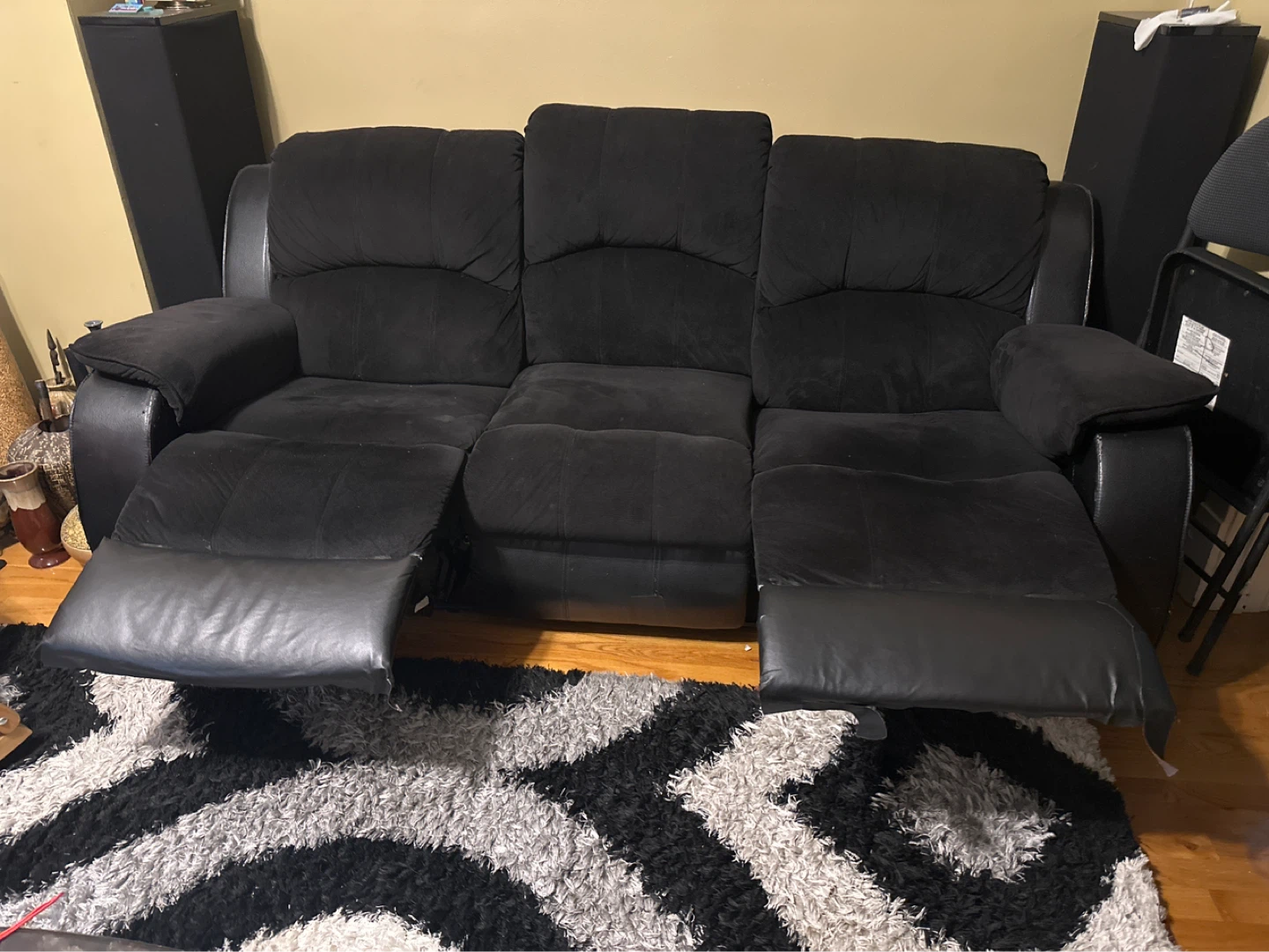 Black Reclining Sofa - photo 2