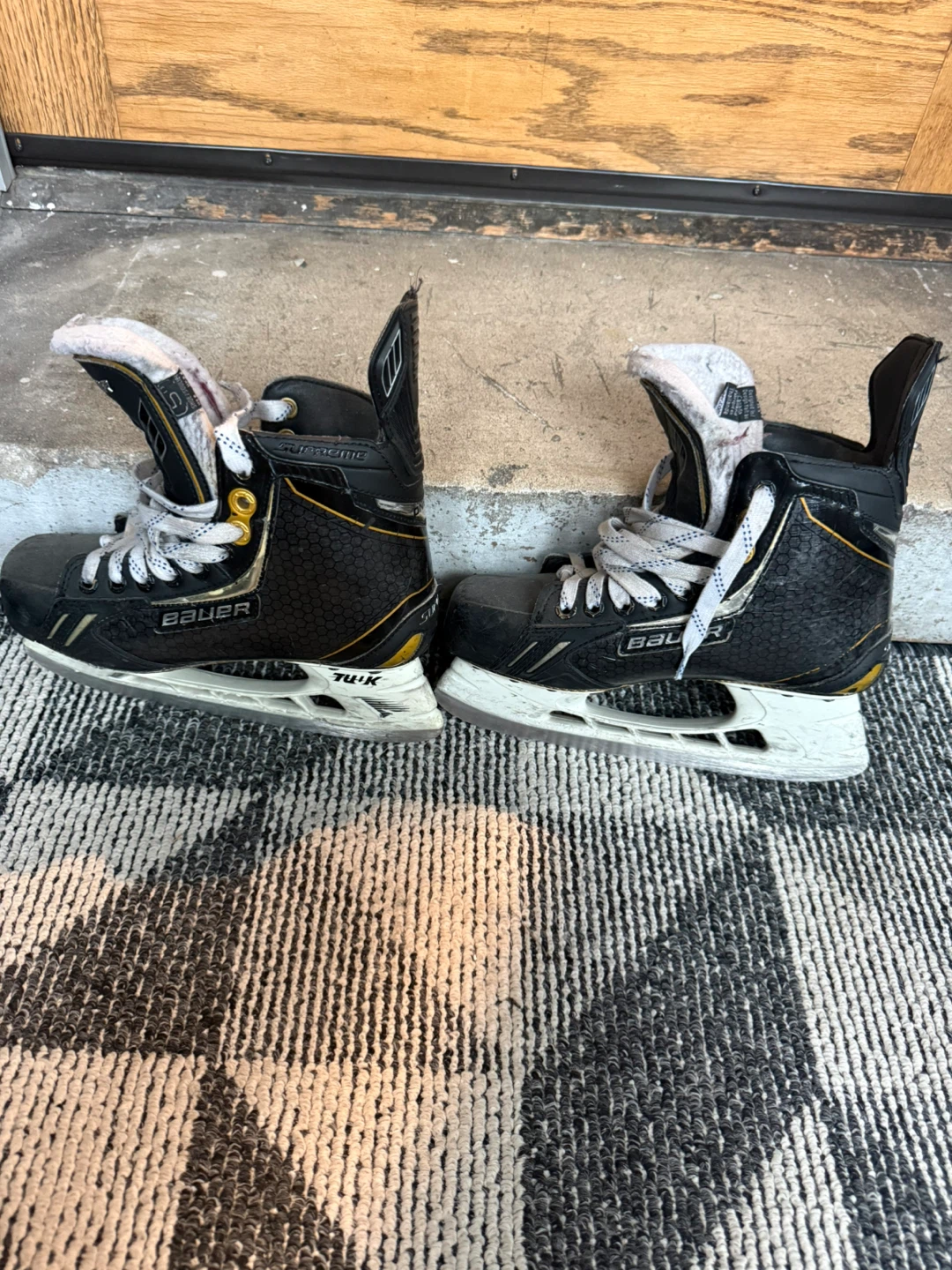 Bauer Supreme ONE.9 Hockey Skates (used)