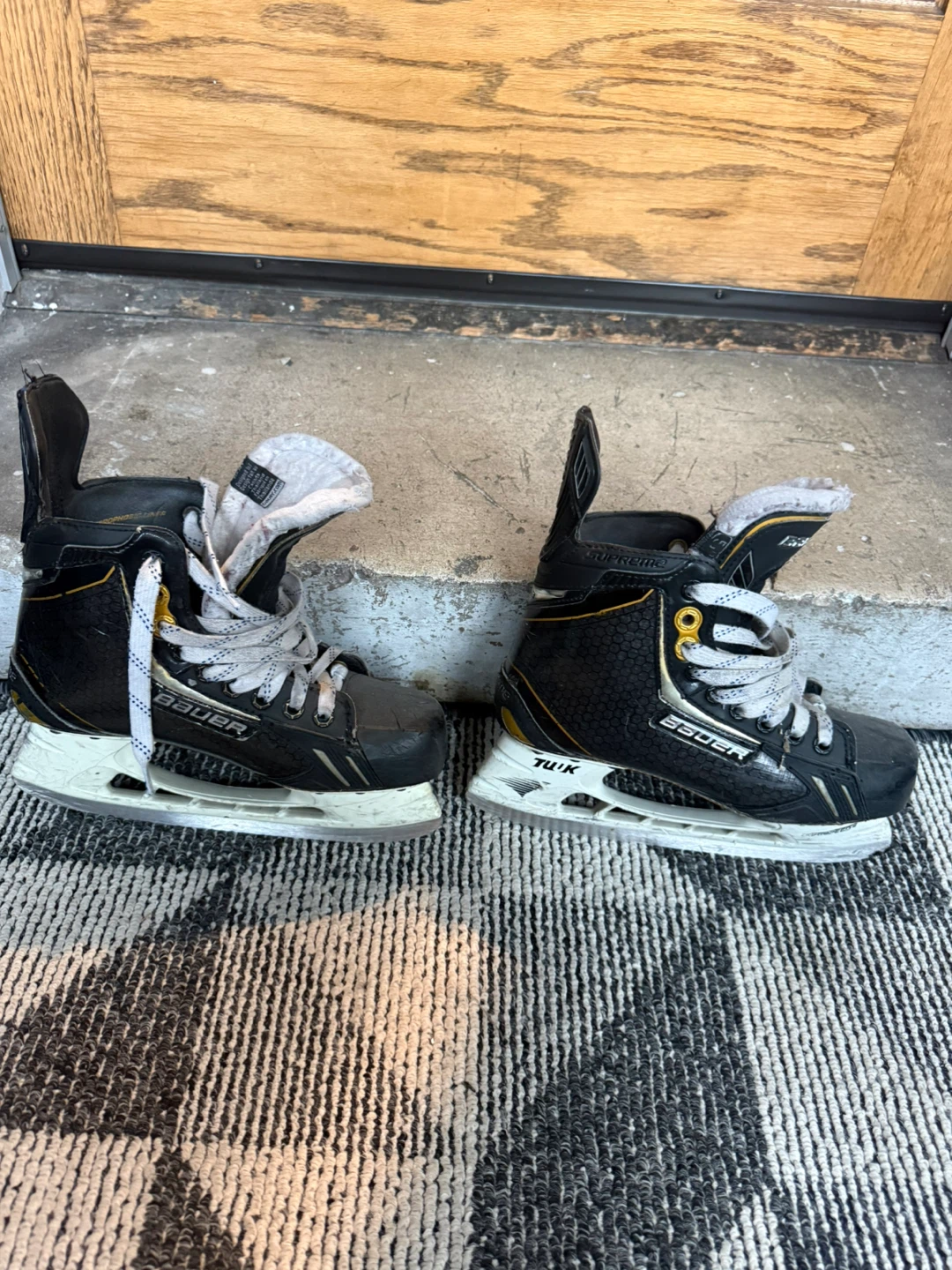 Bauer Supreme ONE.9 Hockey Skates (used) - photo 2