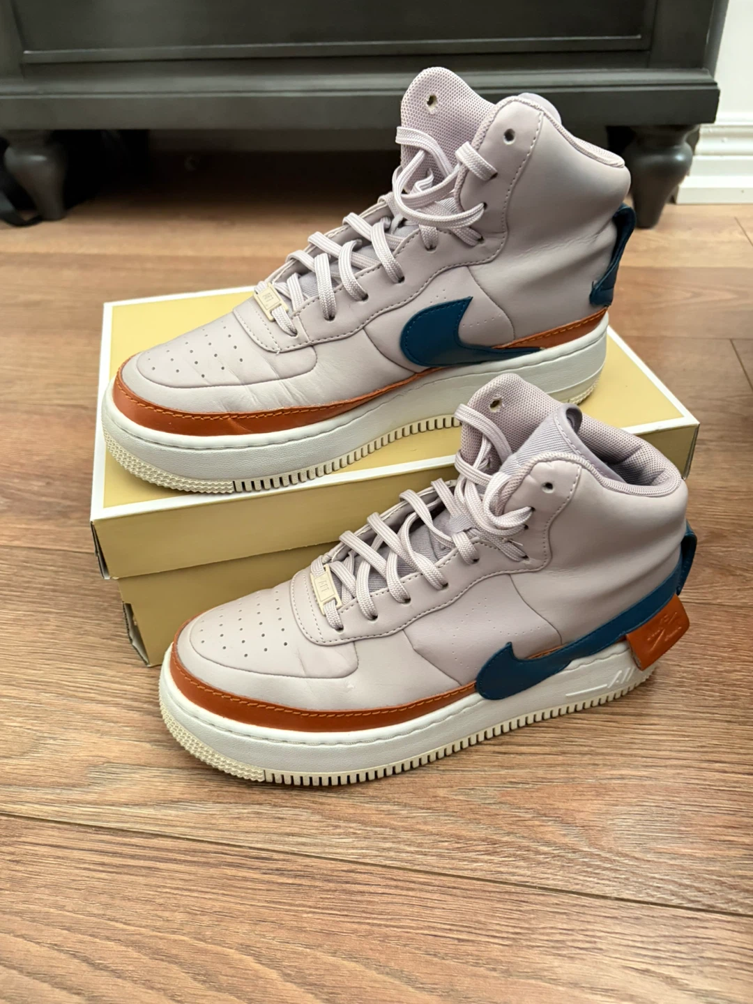 Nike Air Force 1 High '07 LX Women's Shoes