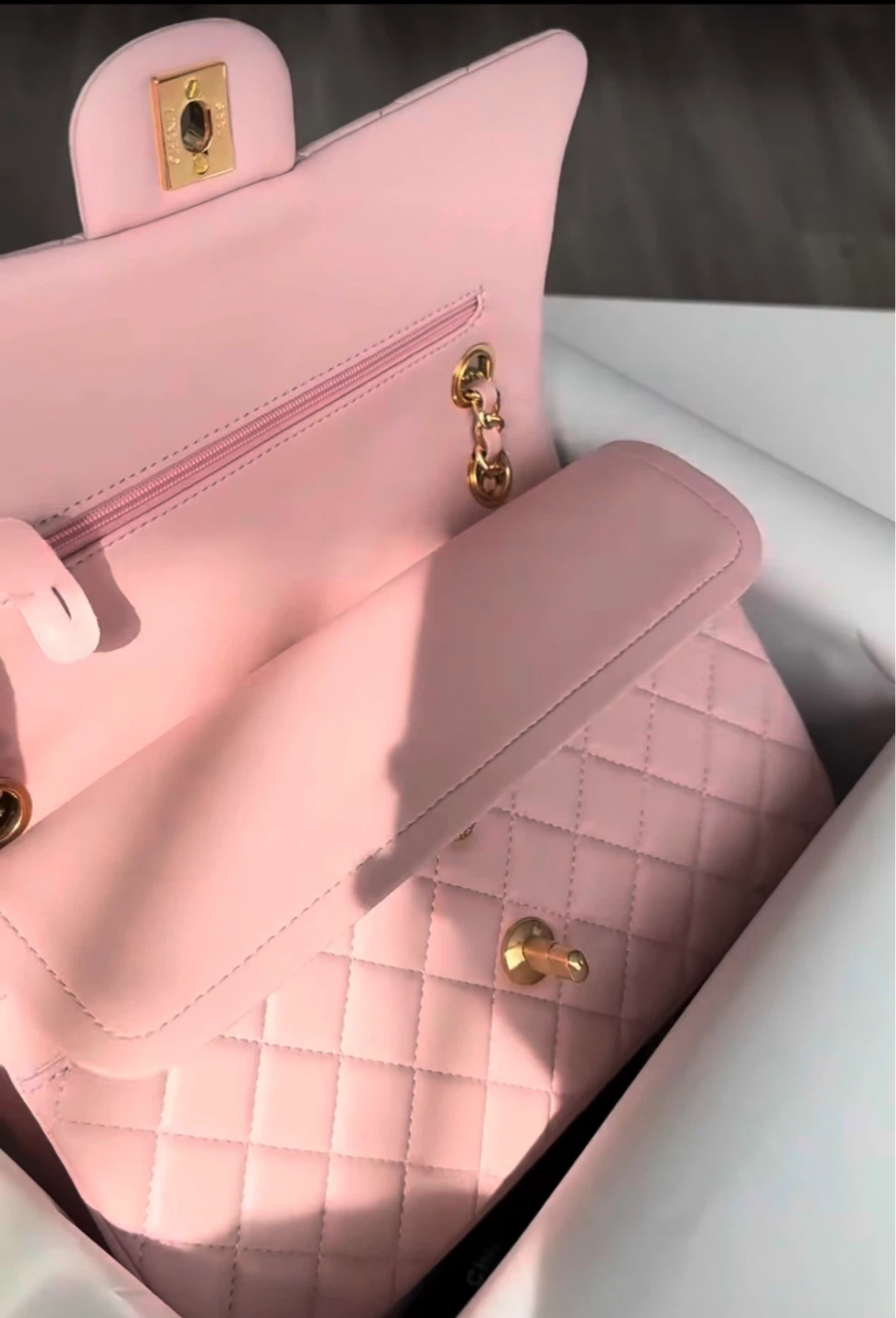 Chanel Double Flap Medium Bag in Pink - photo 3