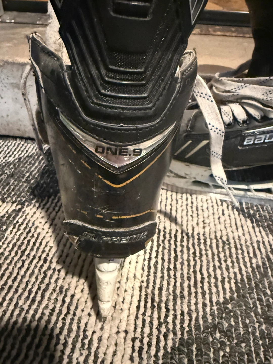 Bauer ONE.9 Hockey Skates (used) - photo 4