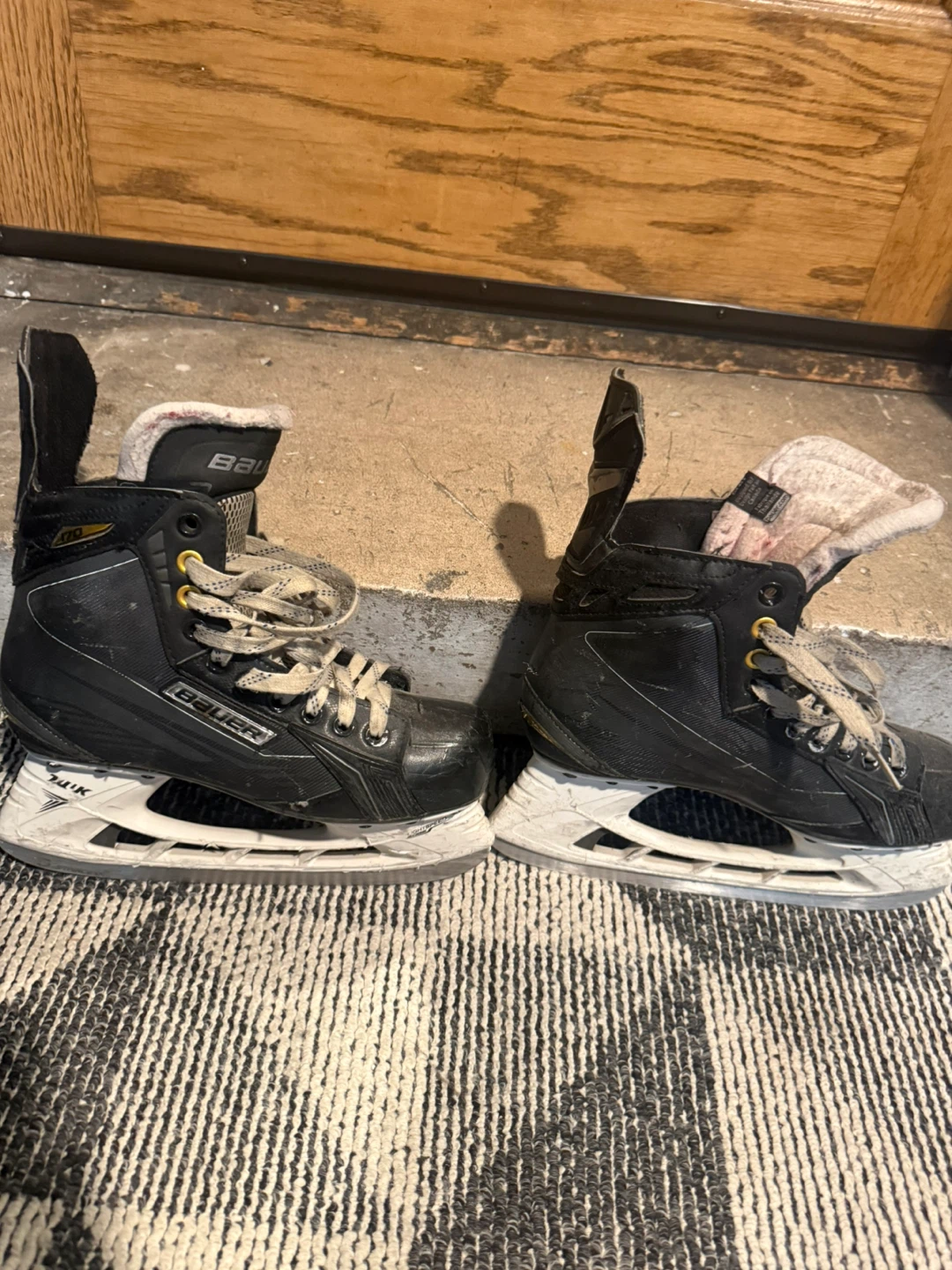 Bauer Supreme Hockey Skates (used)