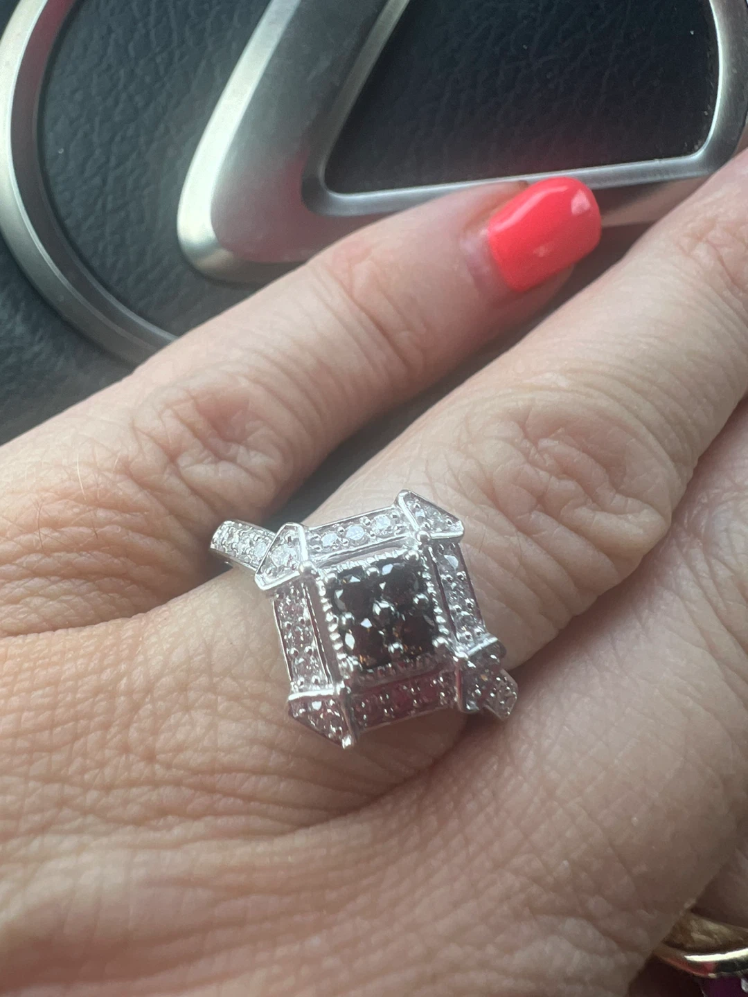 14K White Gold Diamond Cluster Ring - photo 2