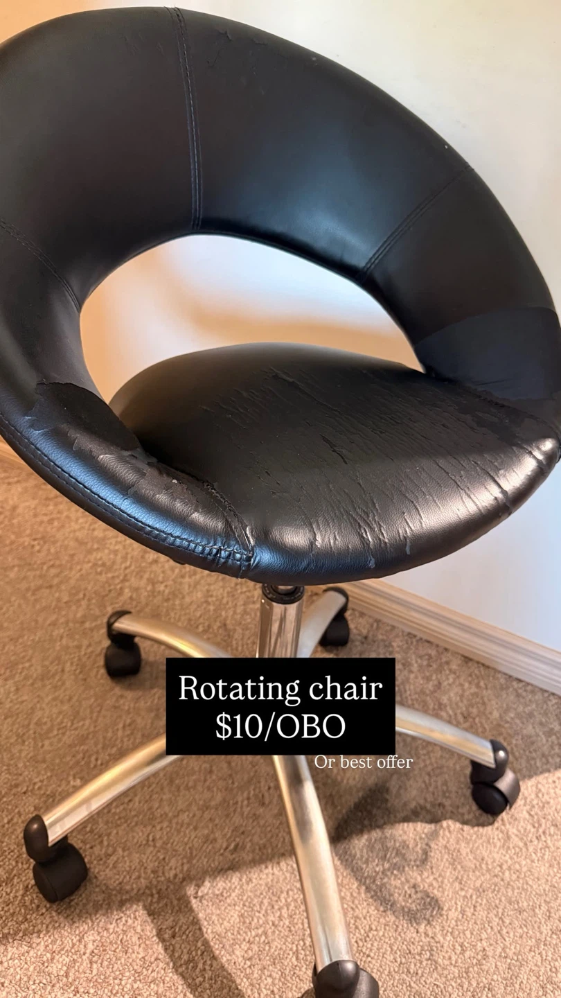 Black Rotating Office Chair