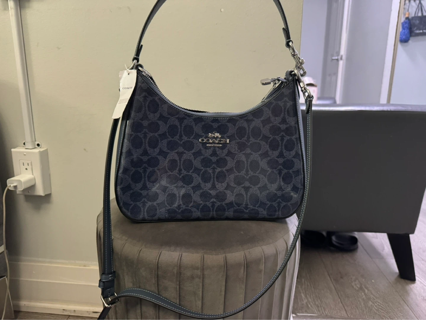 Coach Glss Sig Teri Hobo Bag brand new - photo 2