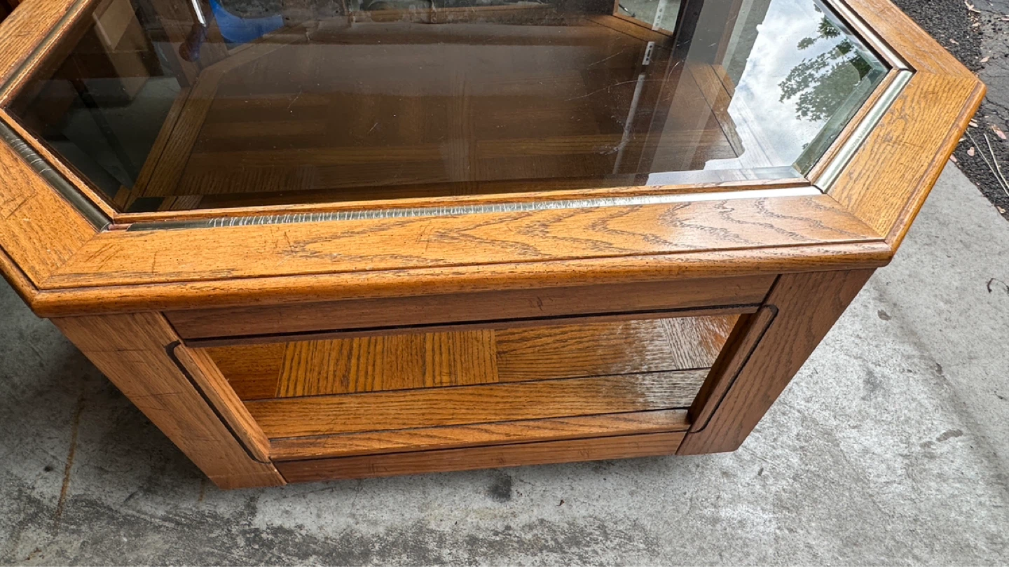 Oak Coffee Table with Glass Top - photo 3