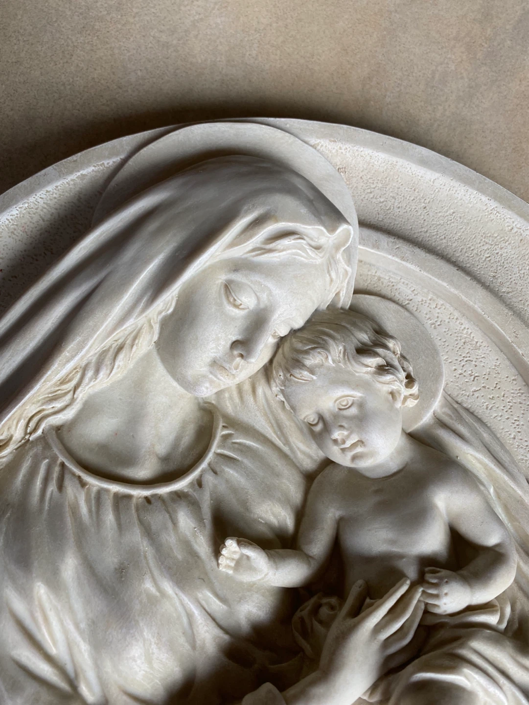 Madonna and Child Wall Plaque - photo 3
