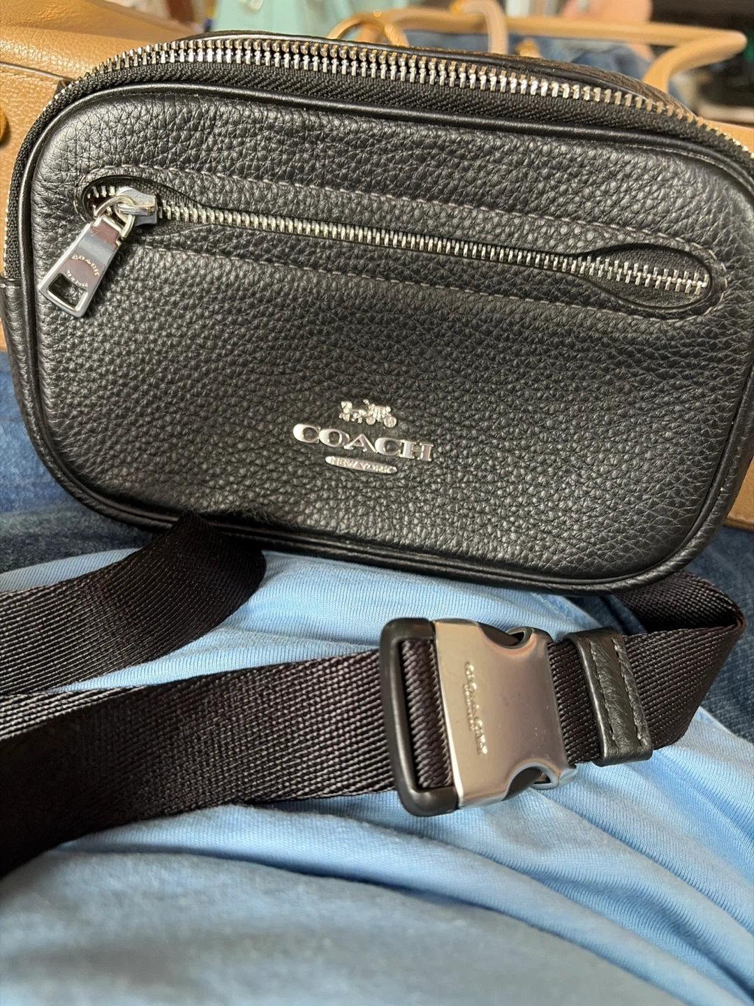 Coach Black Leather Belt Bag - photo 2
