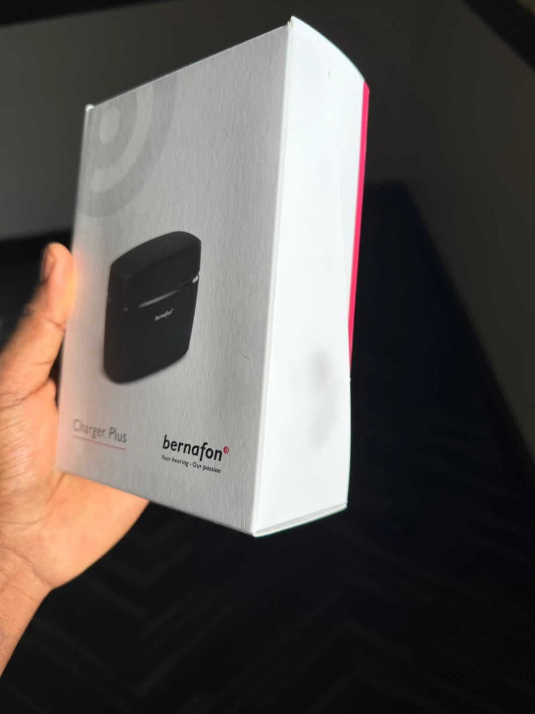 Bernafon B miniri hearing aids and charger