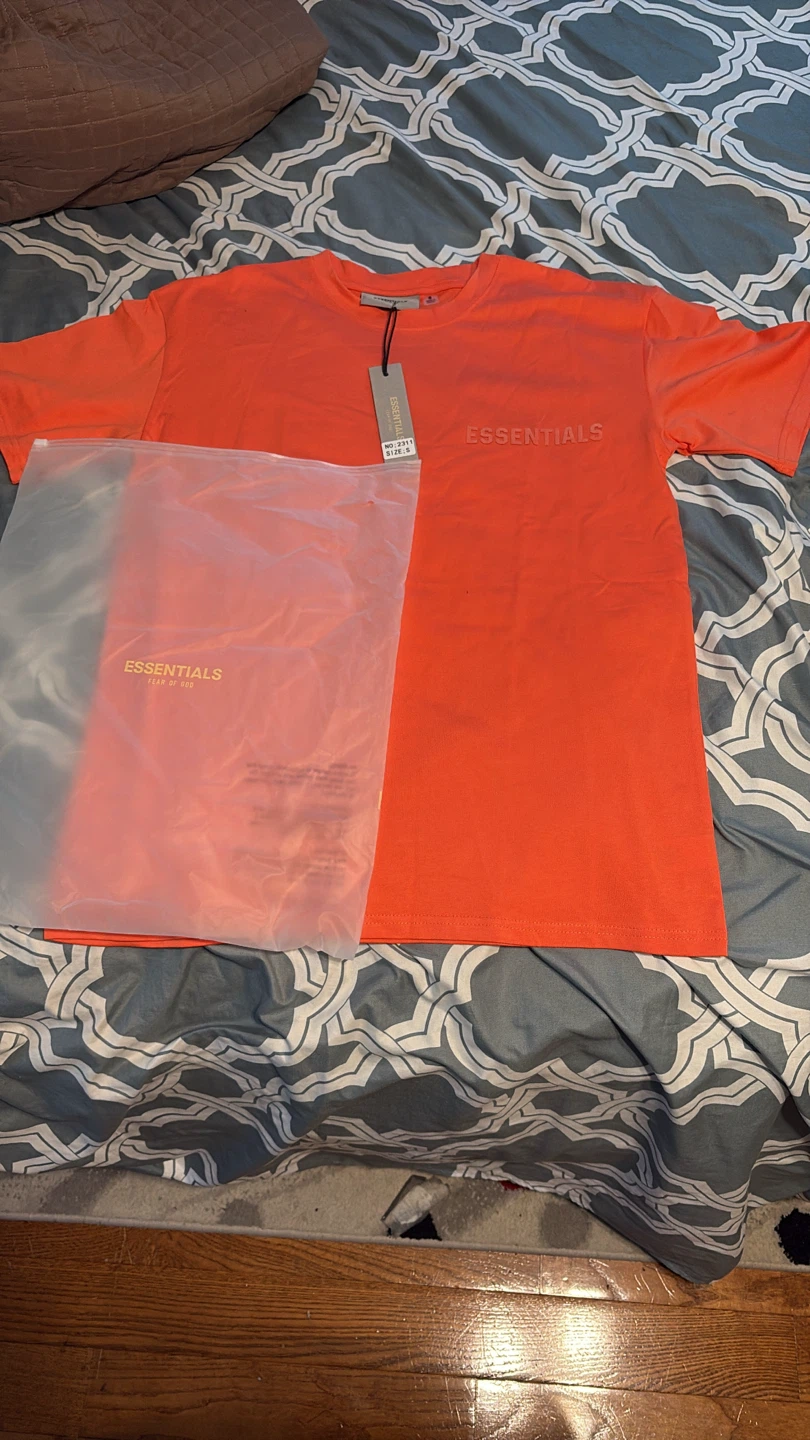ESSENTIALS  Fear of God Orange T-Shirt Size S