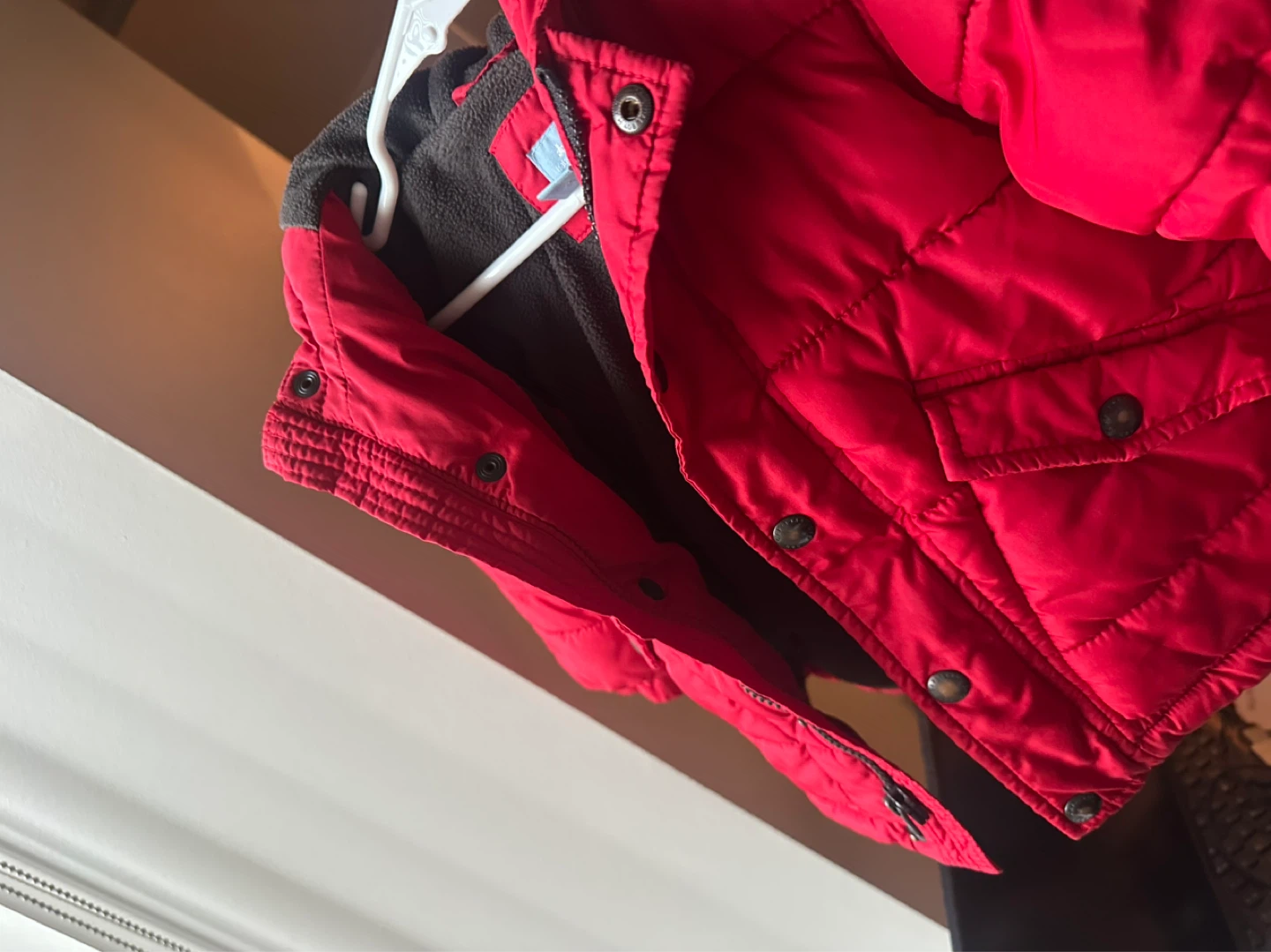 Baby Gap Red Puffer Jacket - photo 4