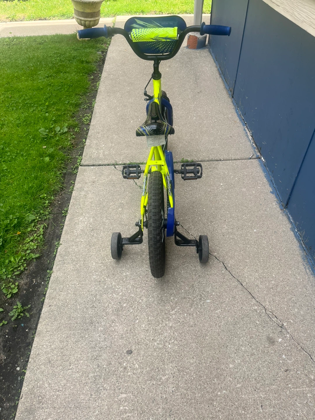 16” Kids Bike with Training Wheels - photo 2