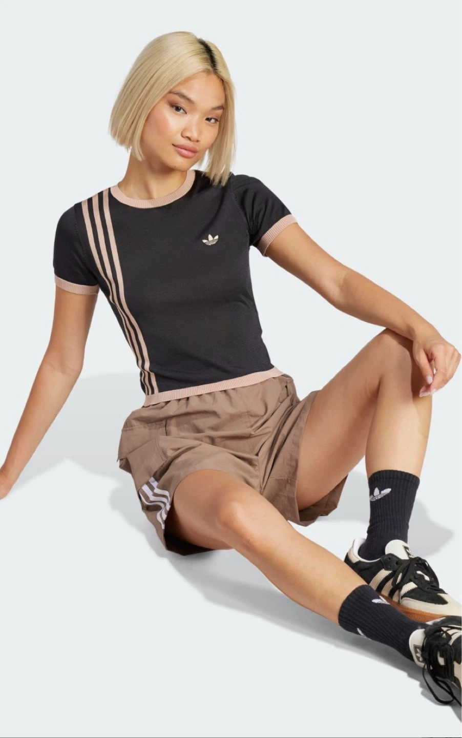 Women’s Adidas Three-Stripe Knitted Tee Medium - photo 5