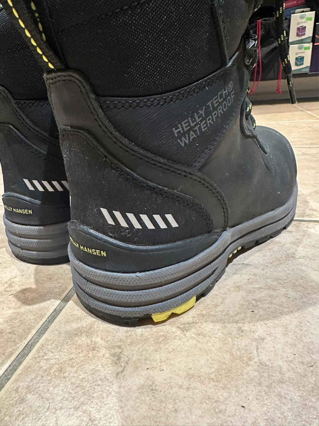 Helly Hansen Women’s Steel Toe Work Boots Size 8 - photo 4