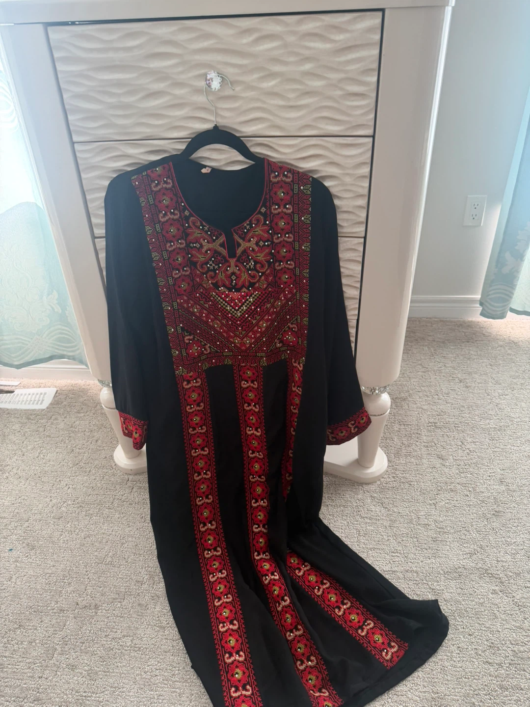 Black Embroidered Abaya - photo 3