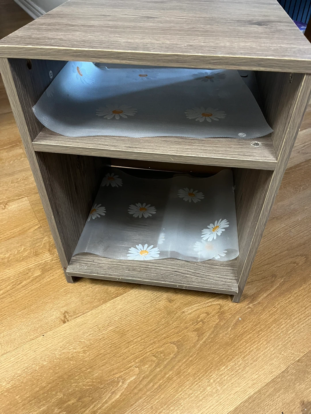Wooden Side Table with Daisy Liners