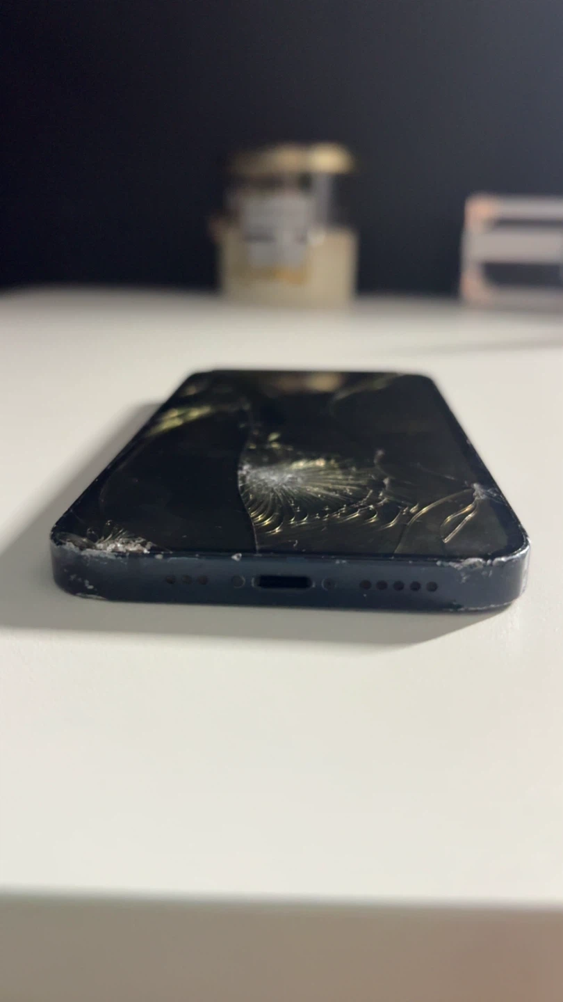 iPhone 12 blue - photo 3